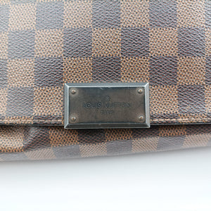 Secondhand Louis Vuitton DISTRICT MM EBENE Damier Canvas N41212 shoulderbag | stylenewstar