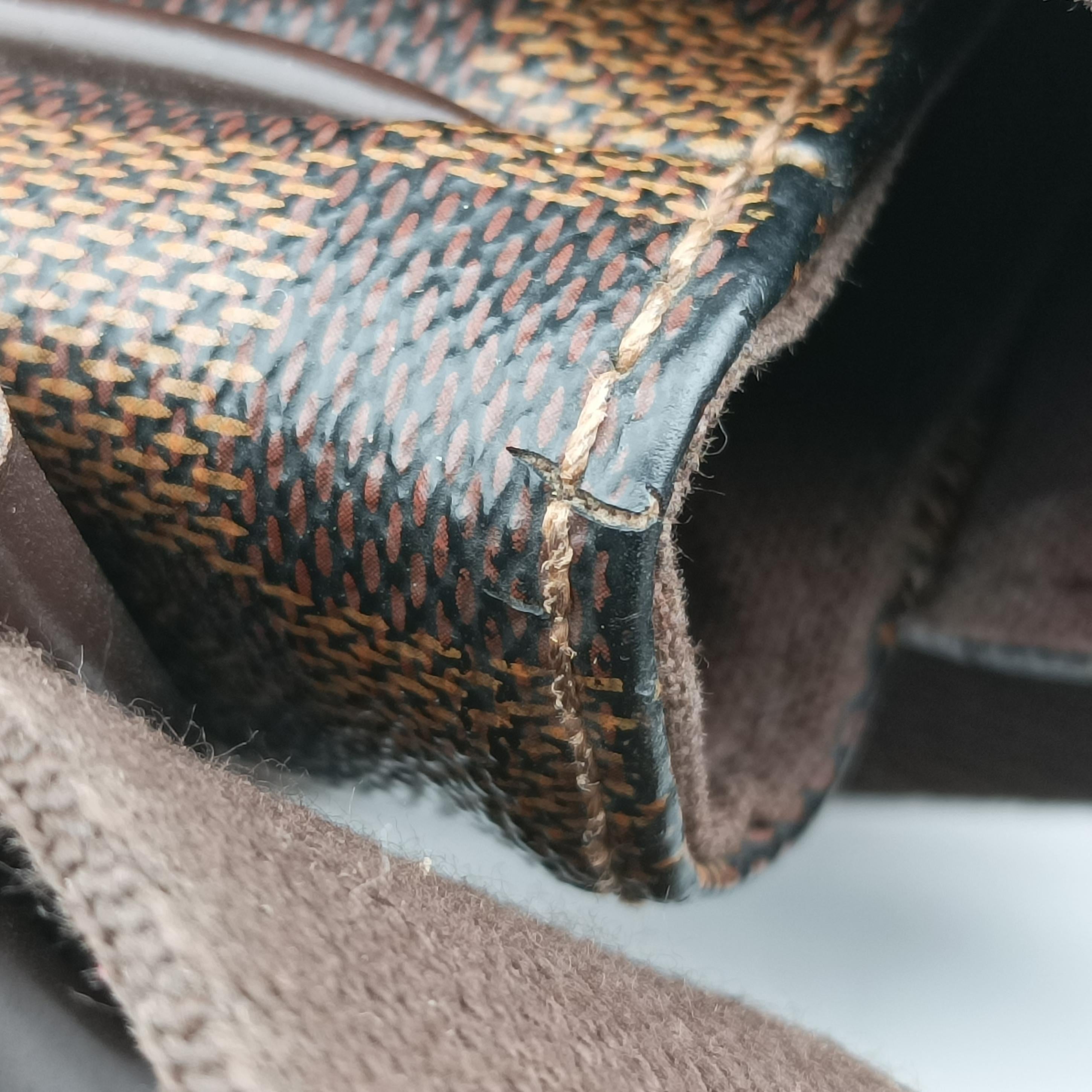 Secondhand Louis Vuitton DISTRICT MM EBENE Damier Canvas N41212 shoulderbag | stylenewstar