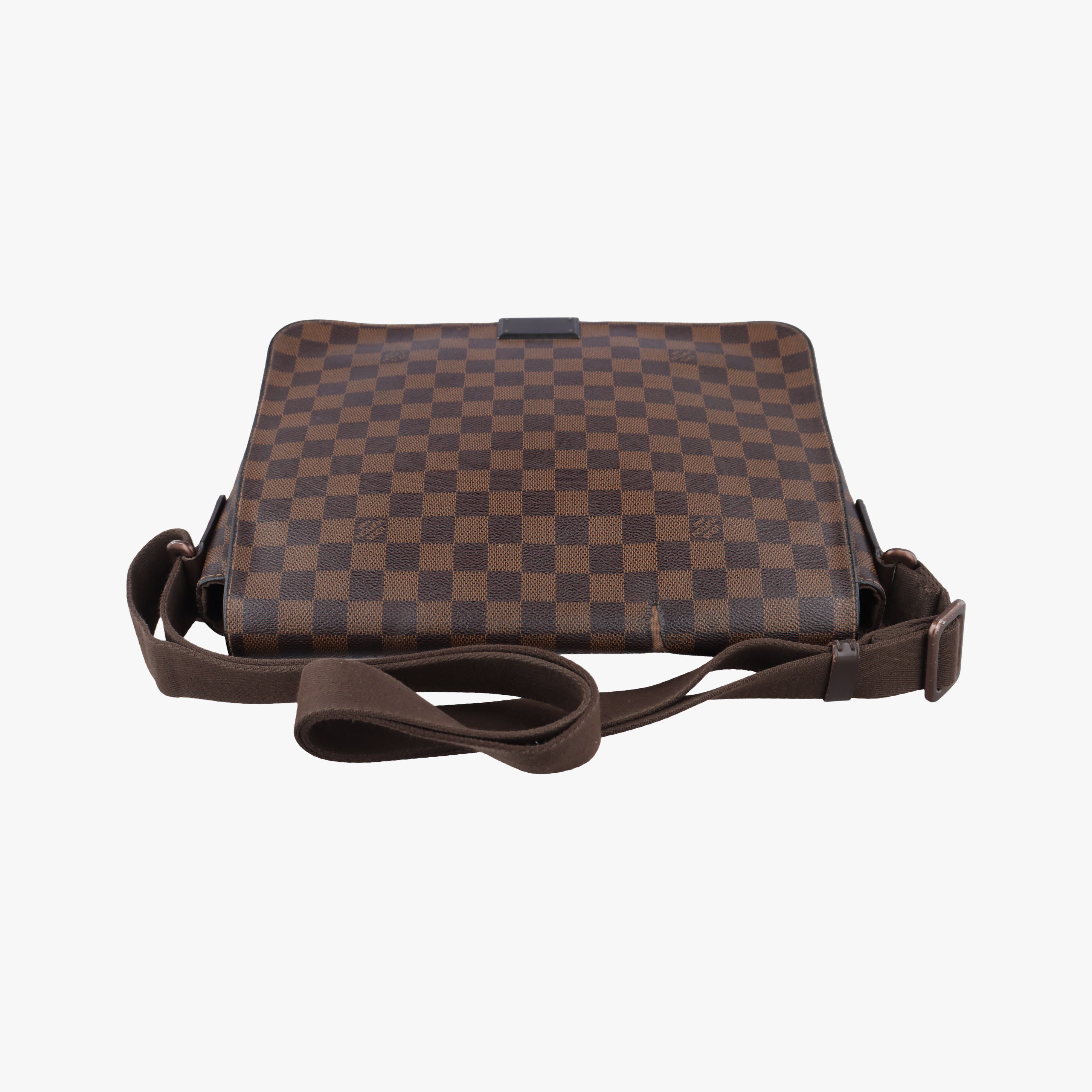 Secondhand Louis Vuitton DISTRICT MM EBENE Damier Canvas N41212 shoulderbag | stylenewstar