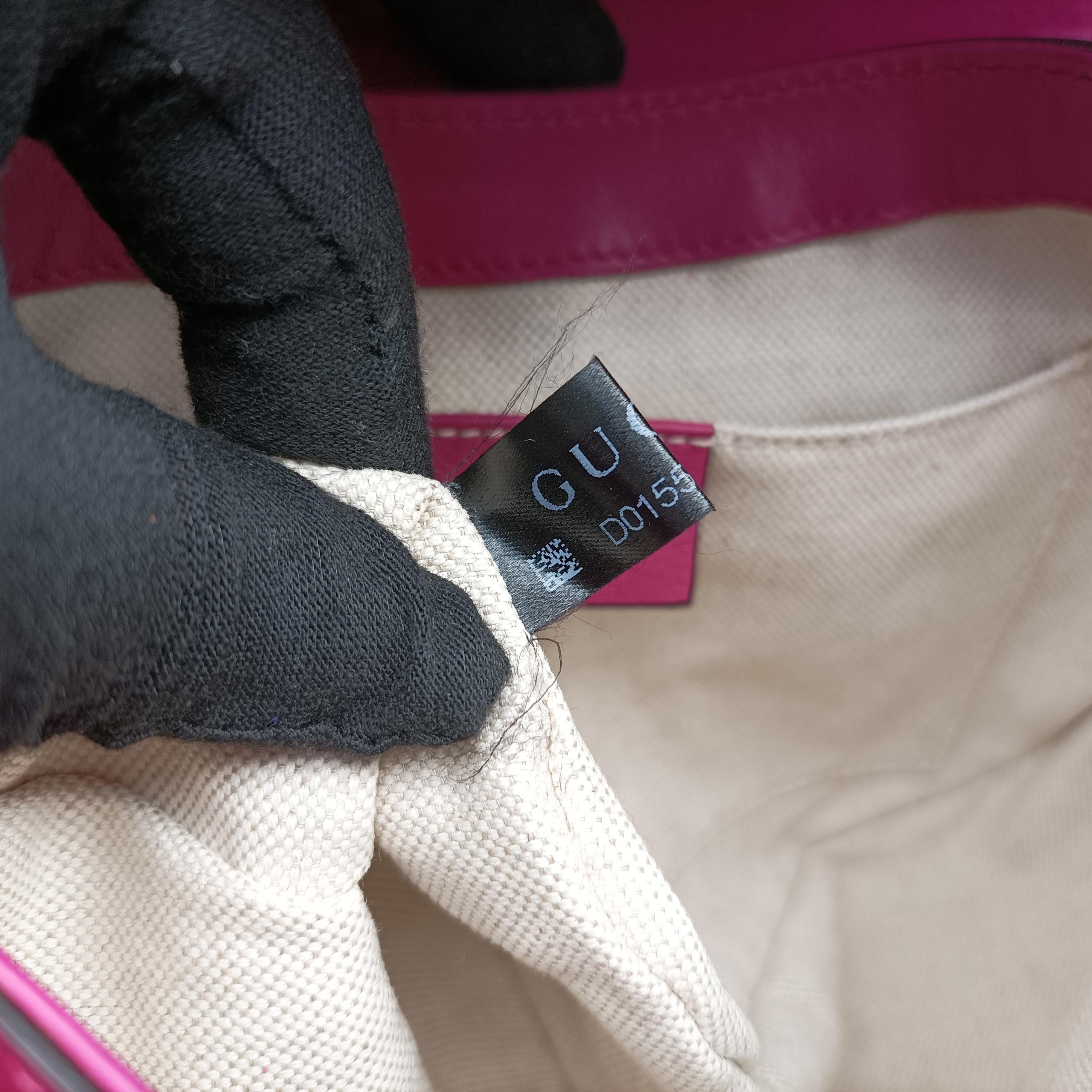 Pre-owned Gucci Nice GG Supreme Rose Patent 336749 shoulderbag | stylenewstar