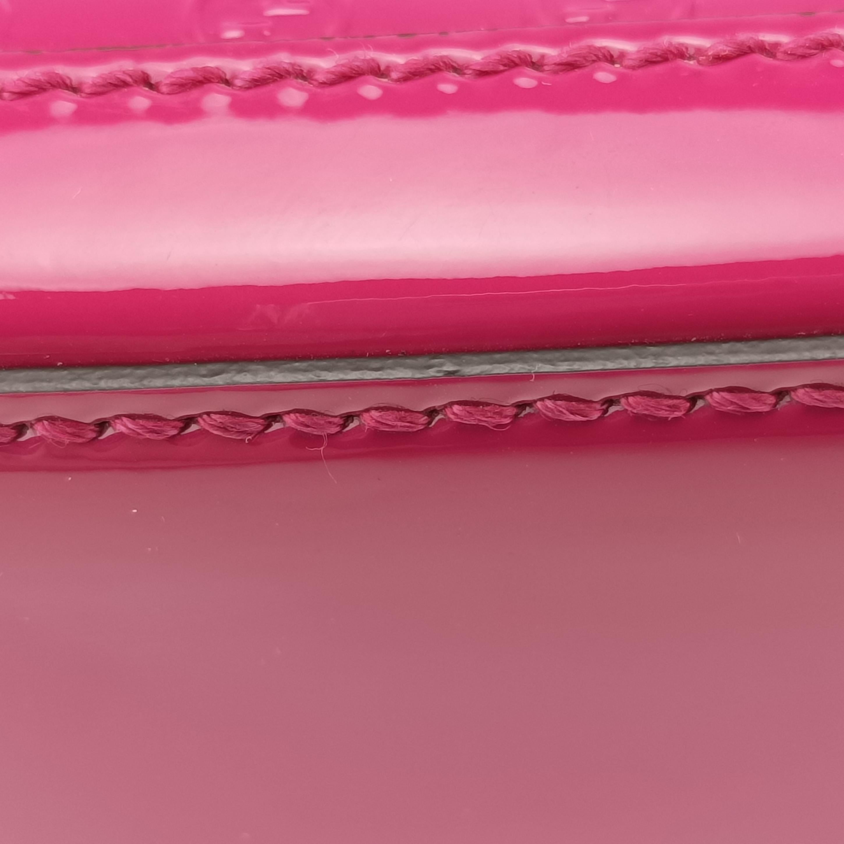 Pre-owned Gucci Nice GG Supreme Rose Patent 336749 shoulderbag | stylenewstar