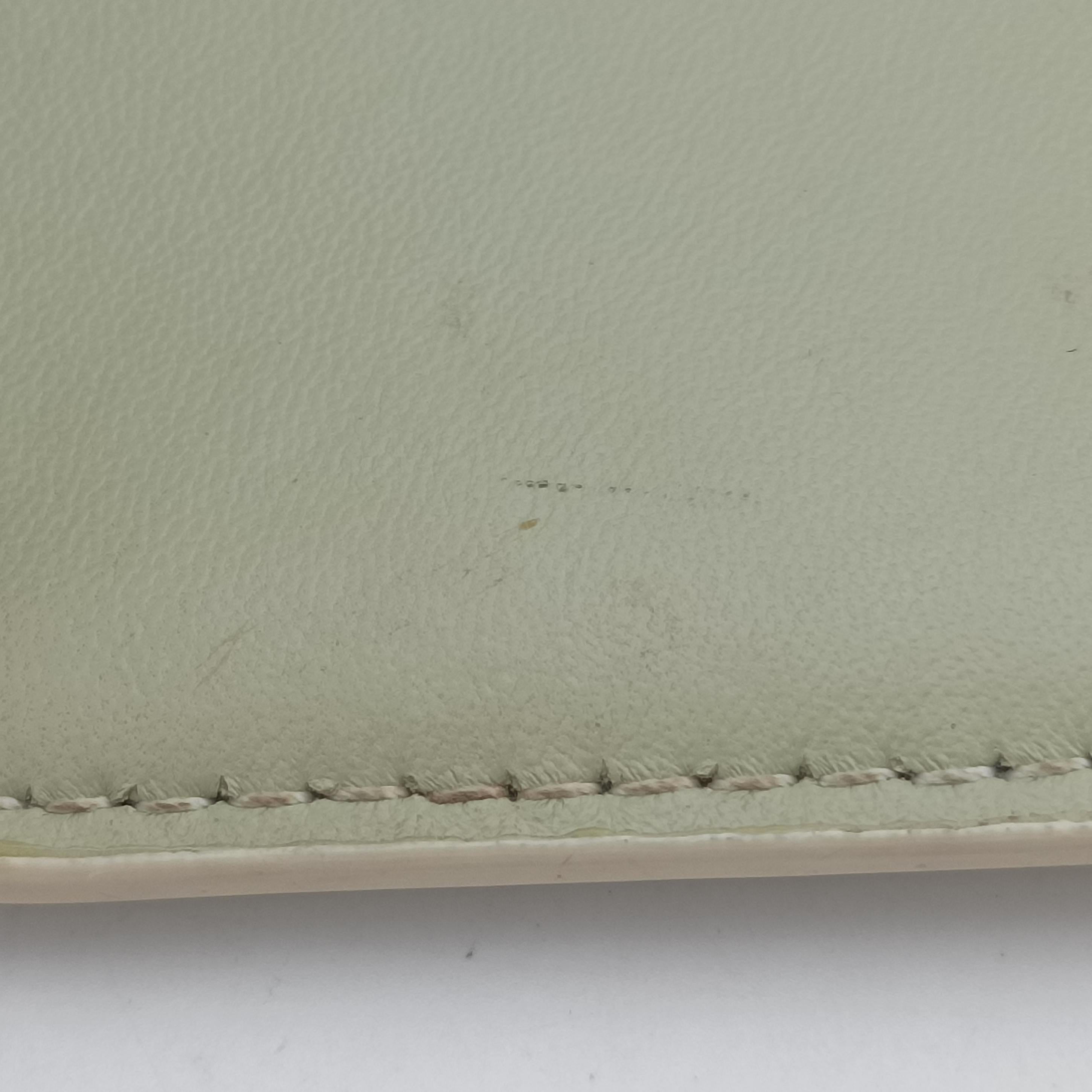 Pre-owned Burberry Monogram Quilted TB Mini Chain White×Green Leather  shoulderbag | stylenewstar