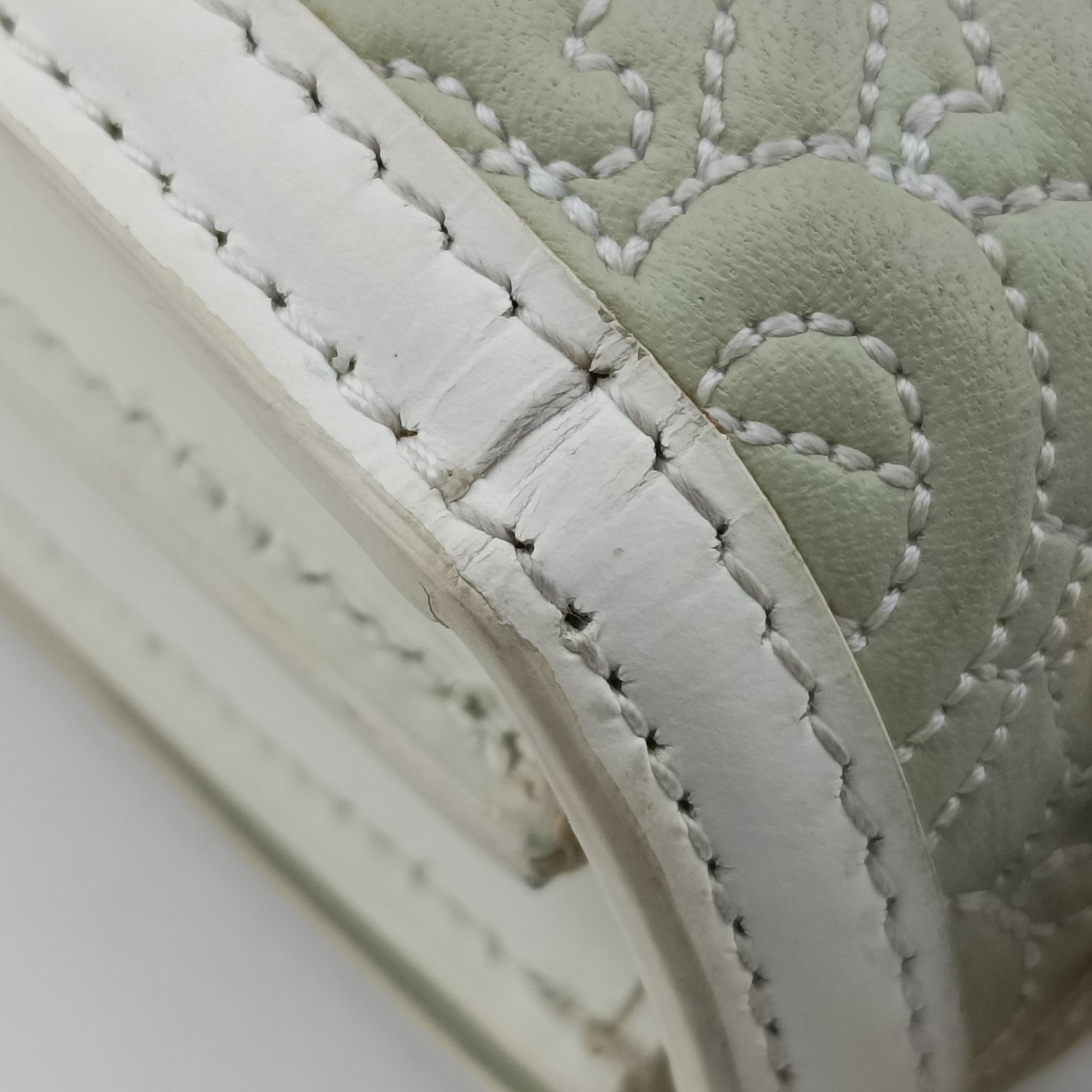 Pre-owned Burberry Monogram Quilted TB Mini Chain White×Green Leather  shoulderbag | stylenewstar