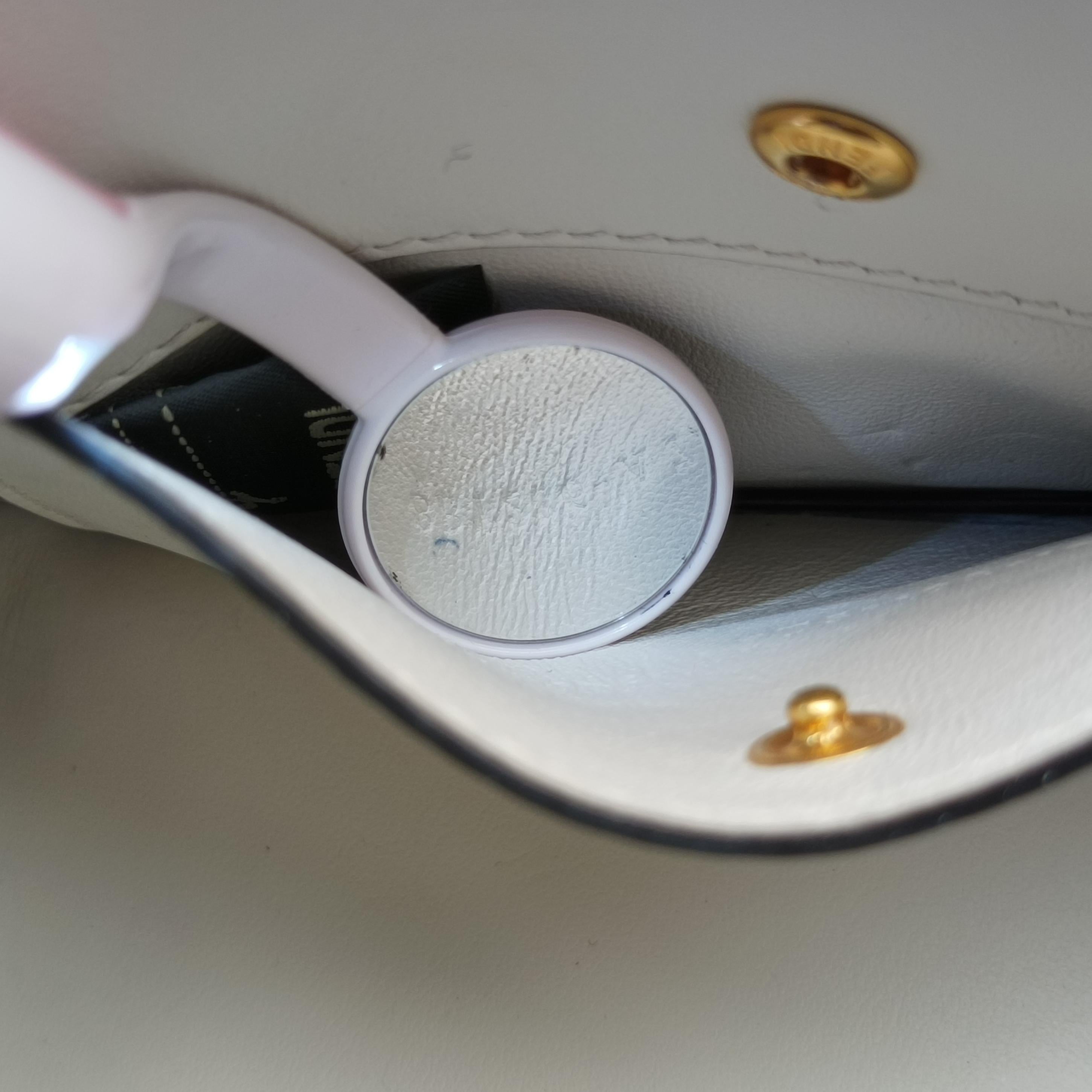 Pre-owned Fendi KAN I F White PVC coated canvas 8BT286 shoulderbag | stylenewstar