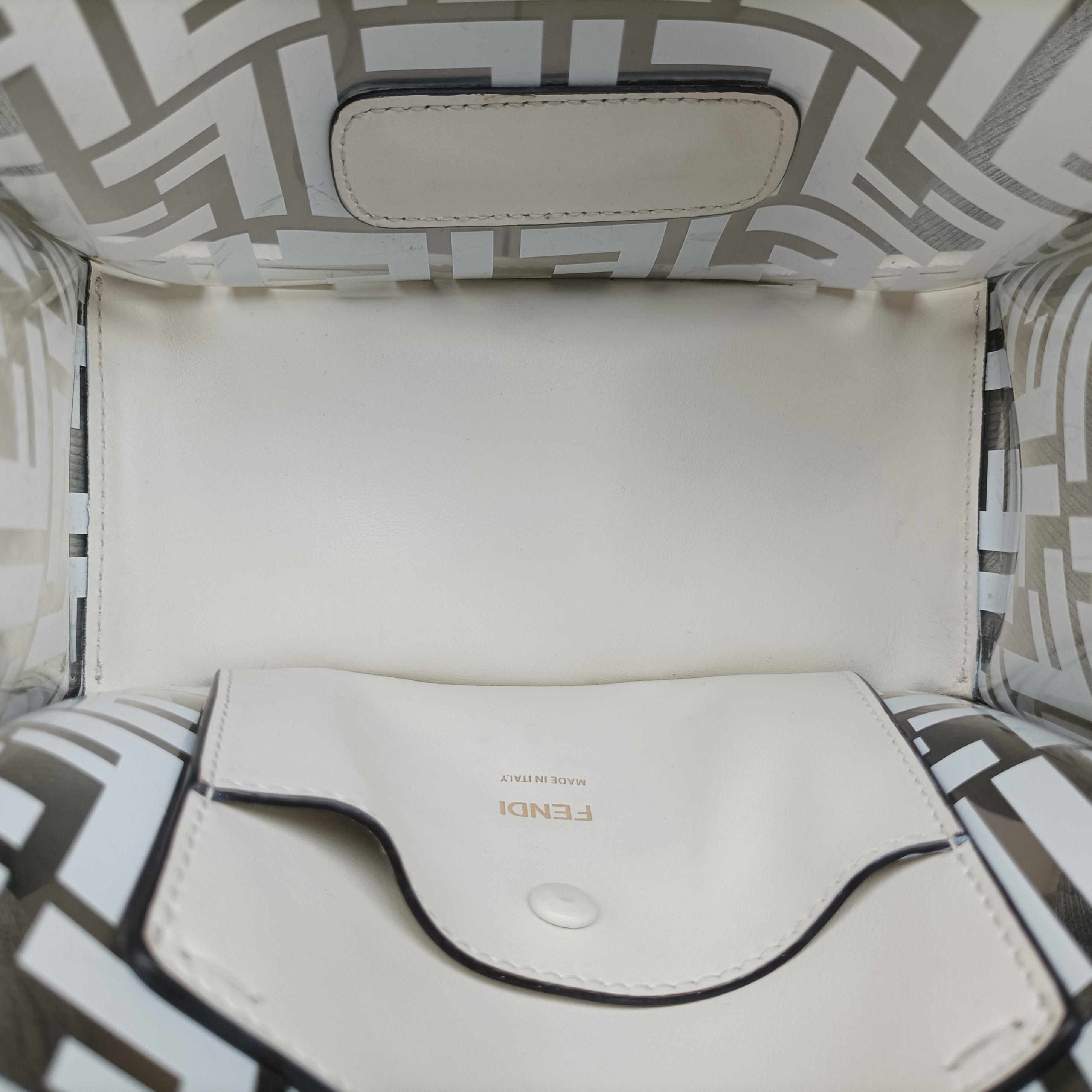 Pre-owned Fendi KAN I F White PVC coated canvas 8BT286 shoulderbag | stylenewstar