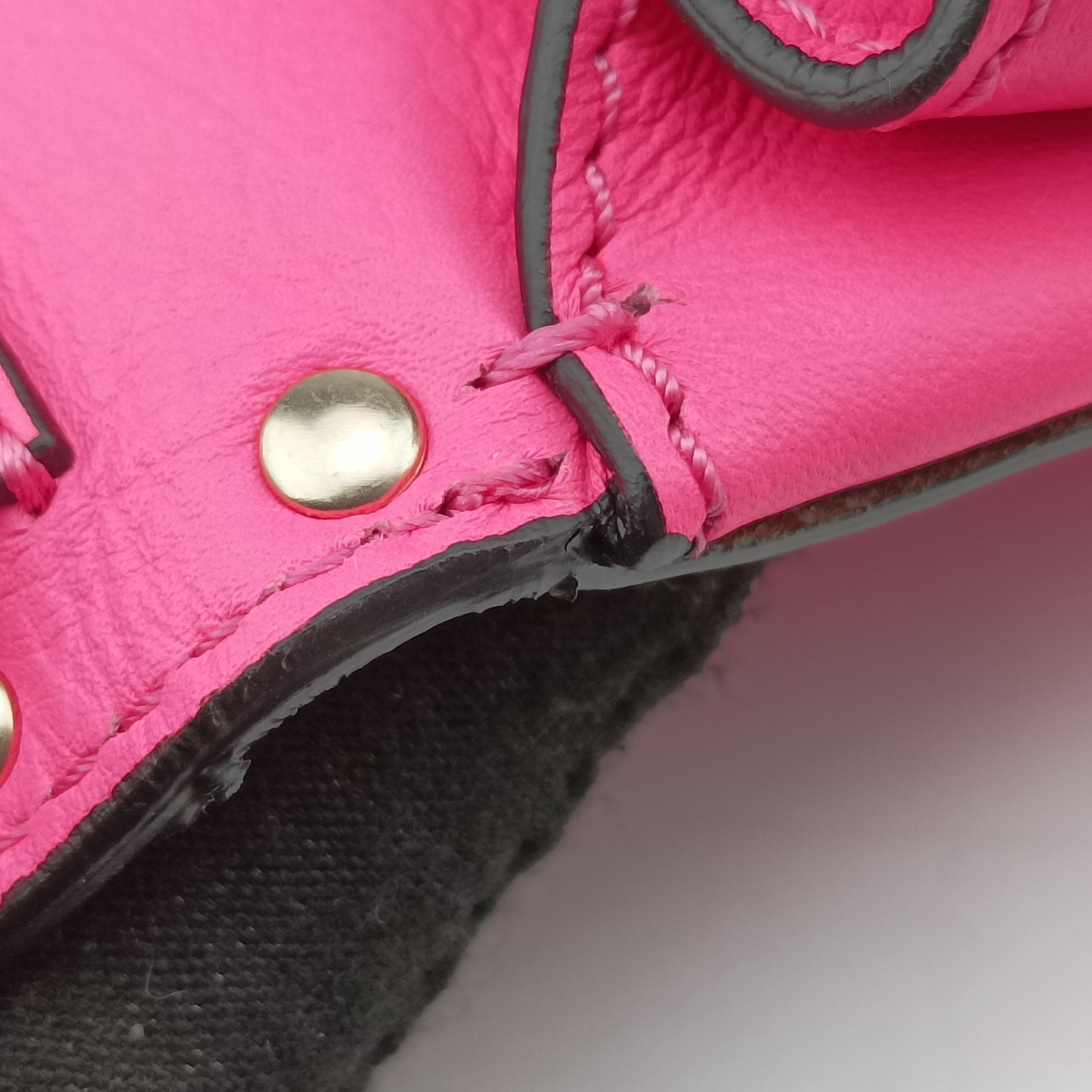 Pre-owned Valentino Rockstud Rose Leather  shoulderbag | stylenewstar