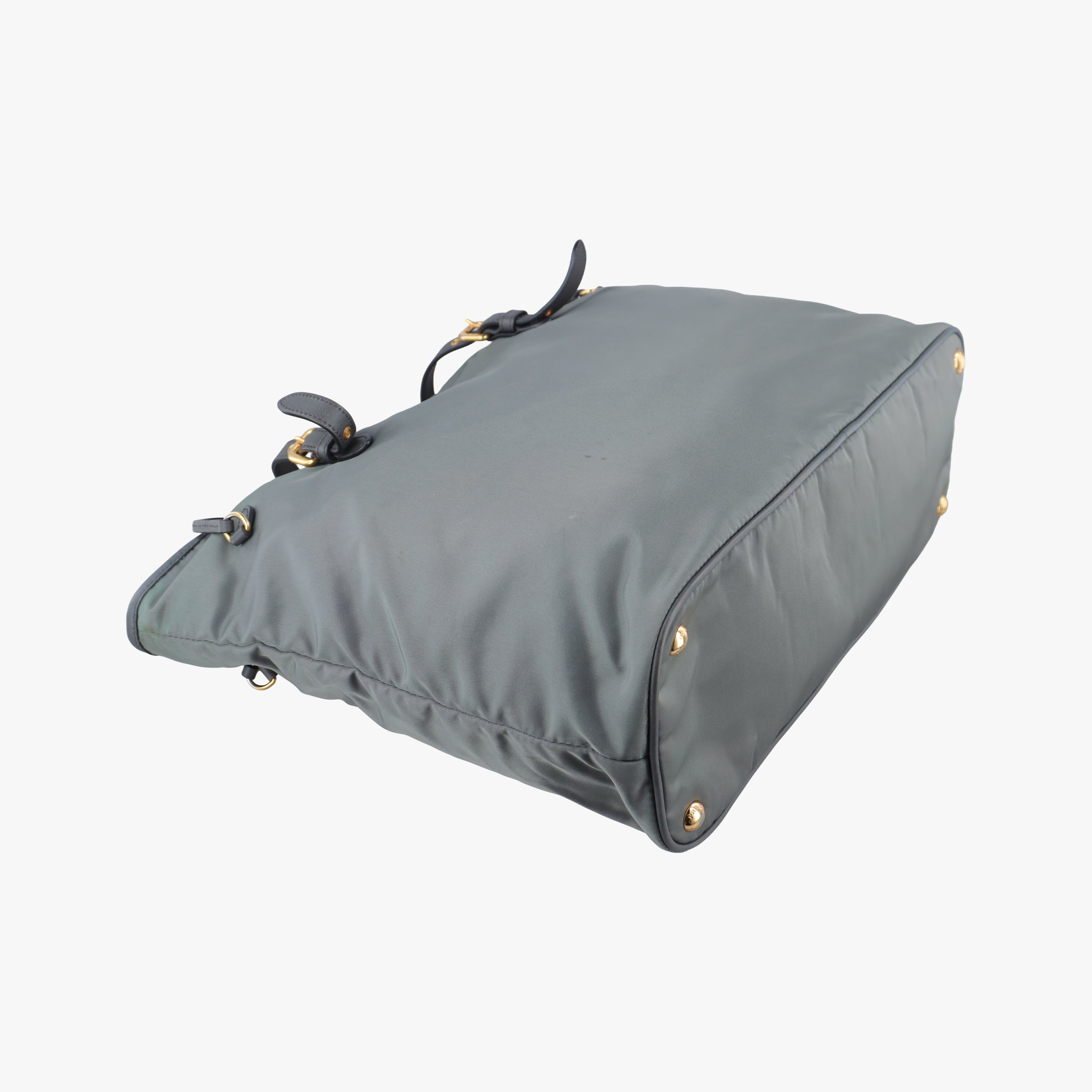 Pre-owned Prada Triangle logo Grey nylon × leather BR4991 handbag | stylenewstar