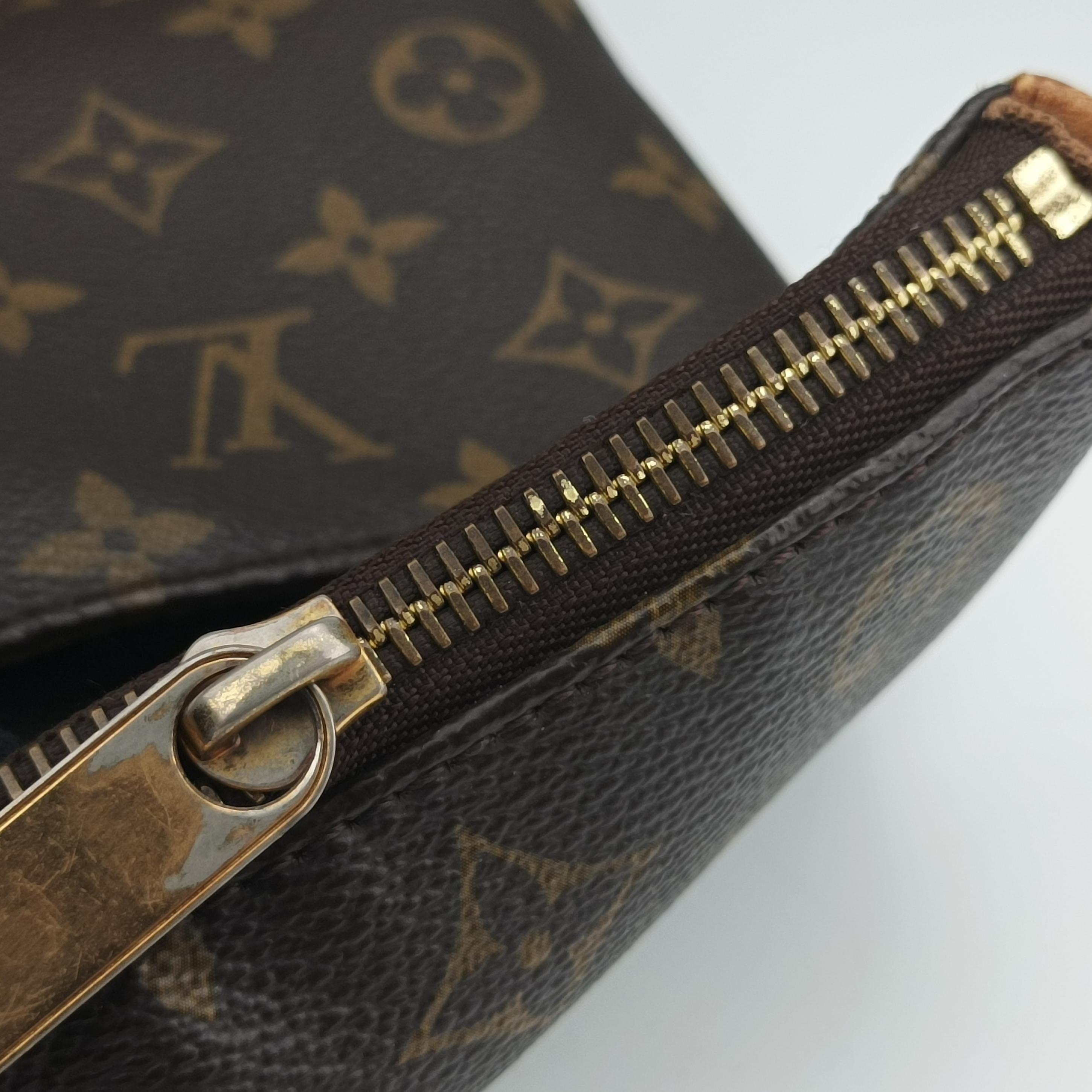 Secondhand Louis Vuitton TOTALLY MM brown Monogram Canvas M56689 handbag | stylenewstar