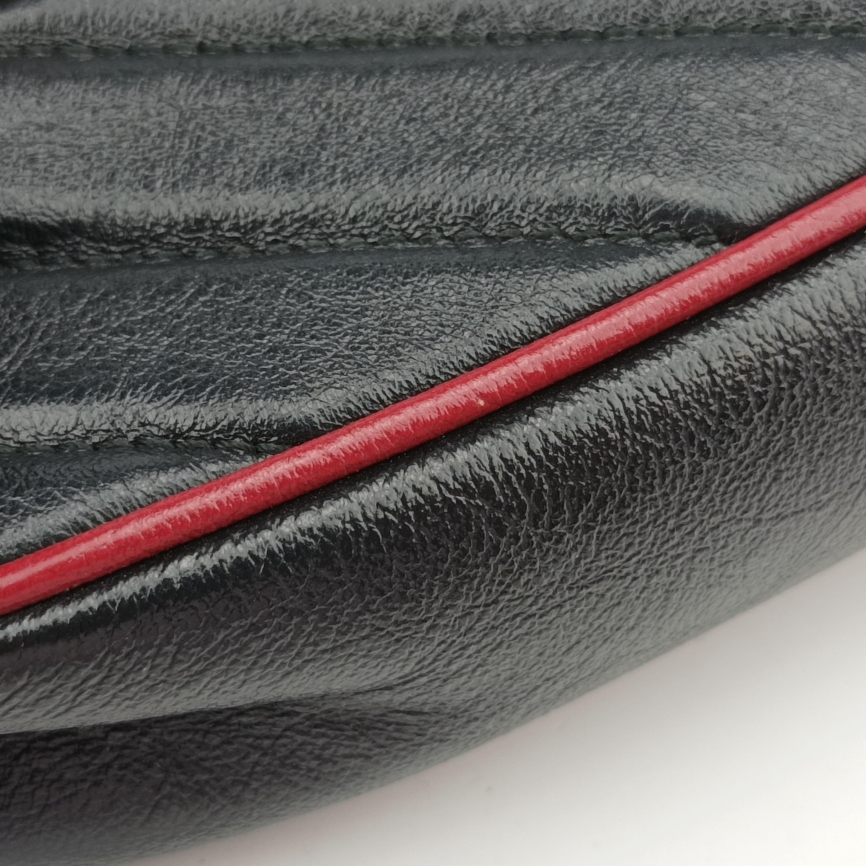 Pre-owned Gucci GG Marmont Black×Red Leather 574969 shoulderbag | stylenewstar