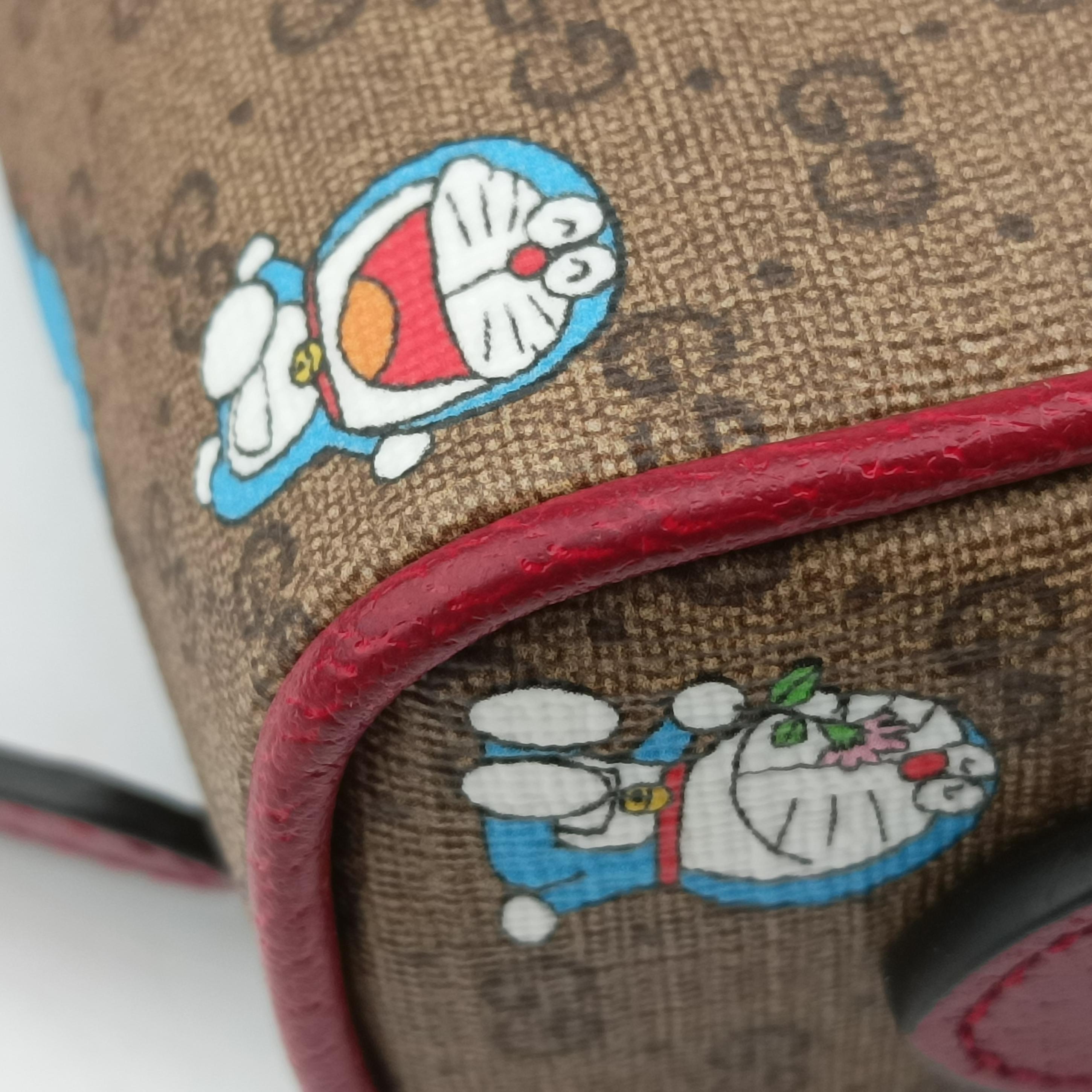 Pre-owned Gucci GG Supreme Doraemon Collaboration Red×Multicolour PVC coated canvas 647784 shoulderbag | stylenewstar