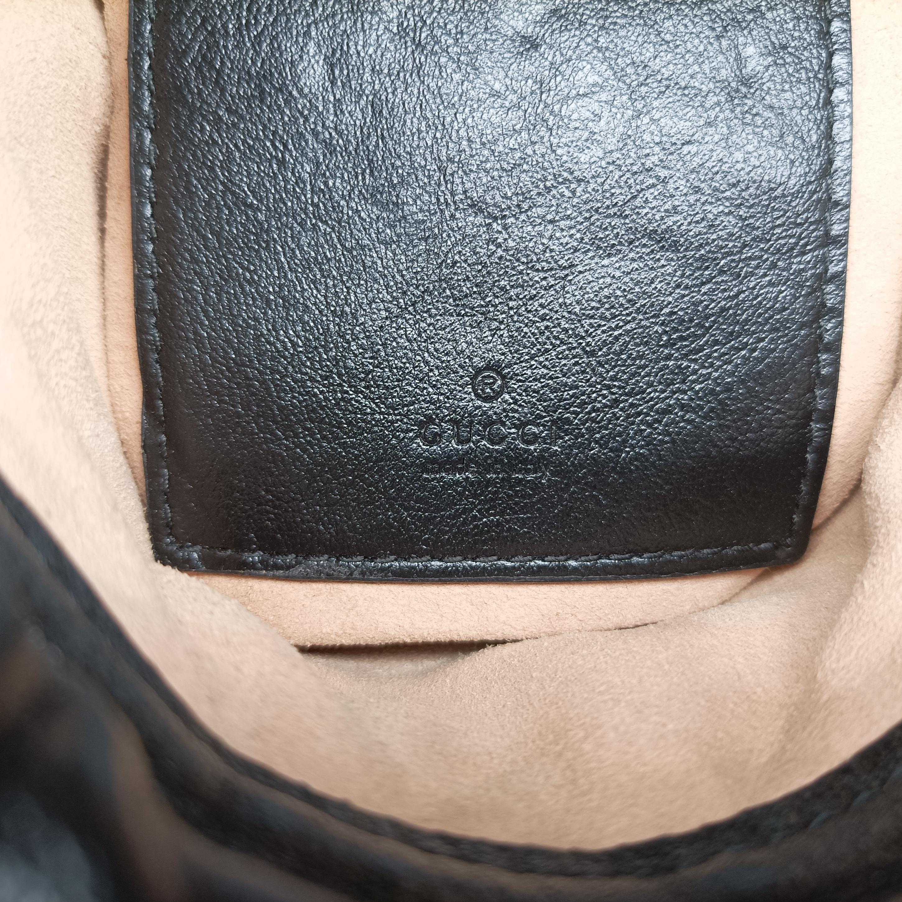 Pre-owned Gucci GG Marmont Black×red Leather 573817 shoulderbag | stylenewstar