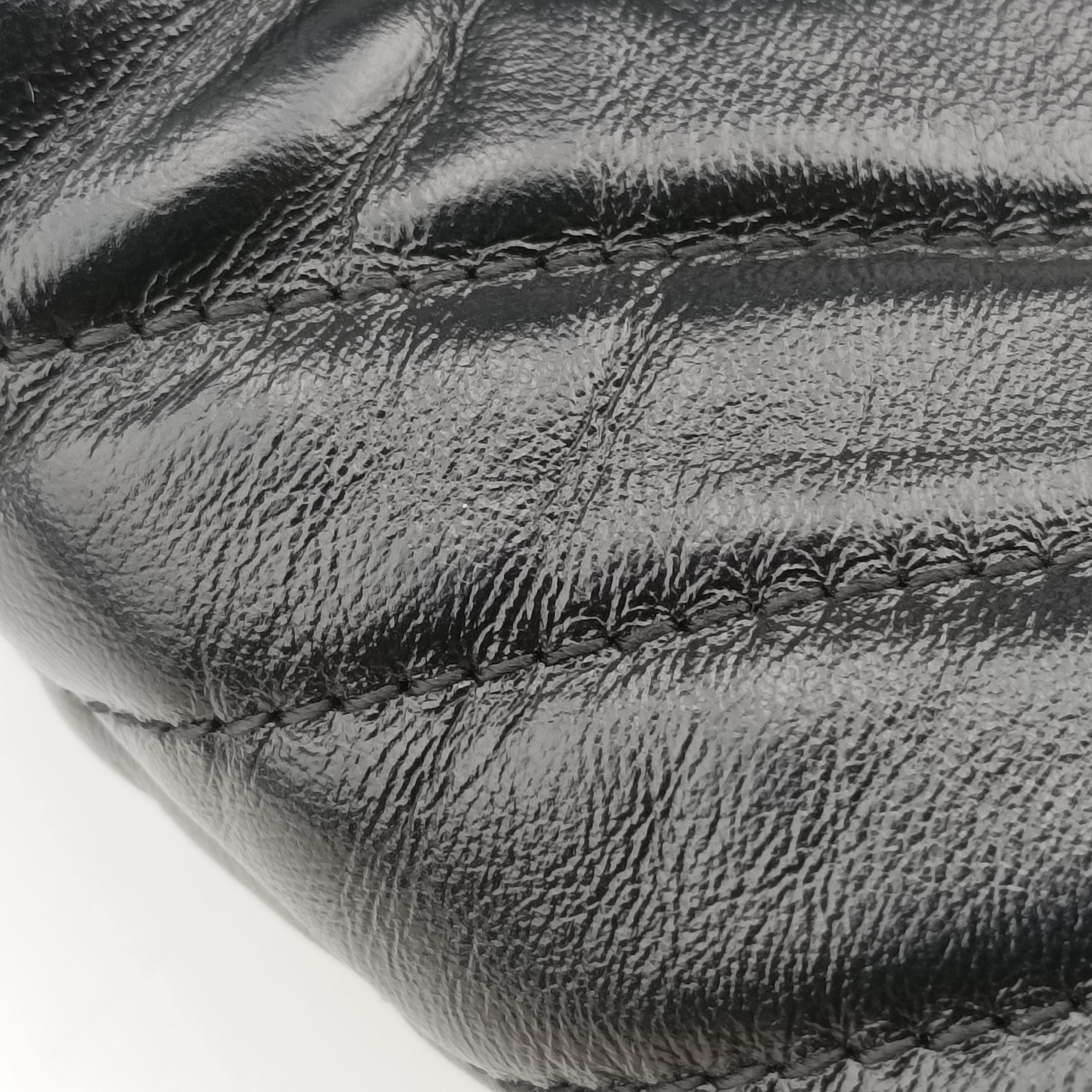 Pre-owned Gucci GG Marmont Black×red Leather 573817 shoulderbag | stylenewstar