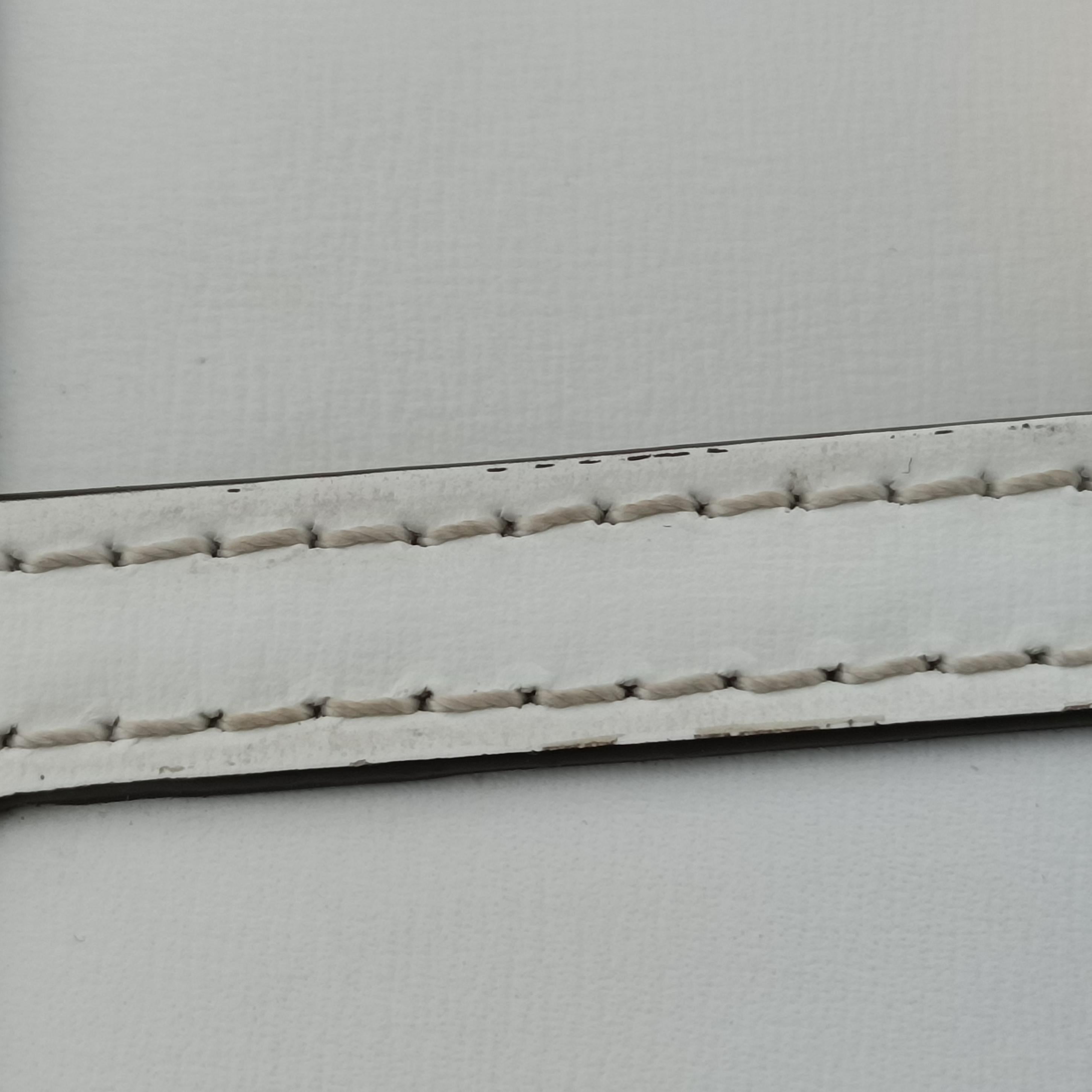 Secondhand Louis Vuitton Dauphine NV MINI Snow epi M55963 shoulderbag | stylenewstar