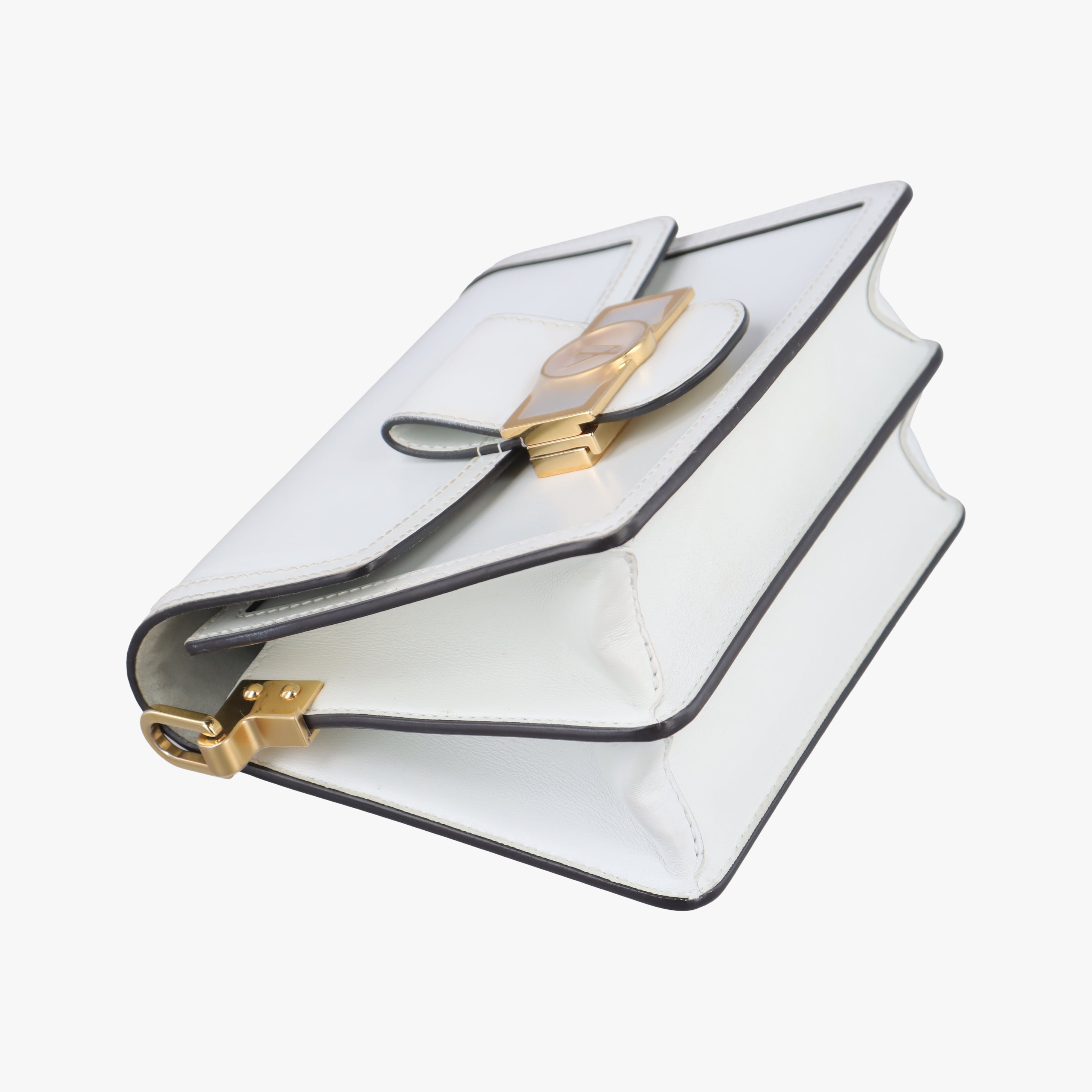 Secondhand Louis Vuitton Dauphine NV MINI Snow epi M55963 shoulderbag | stylenewstar