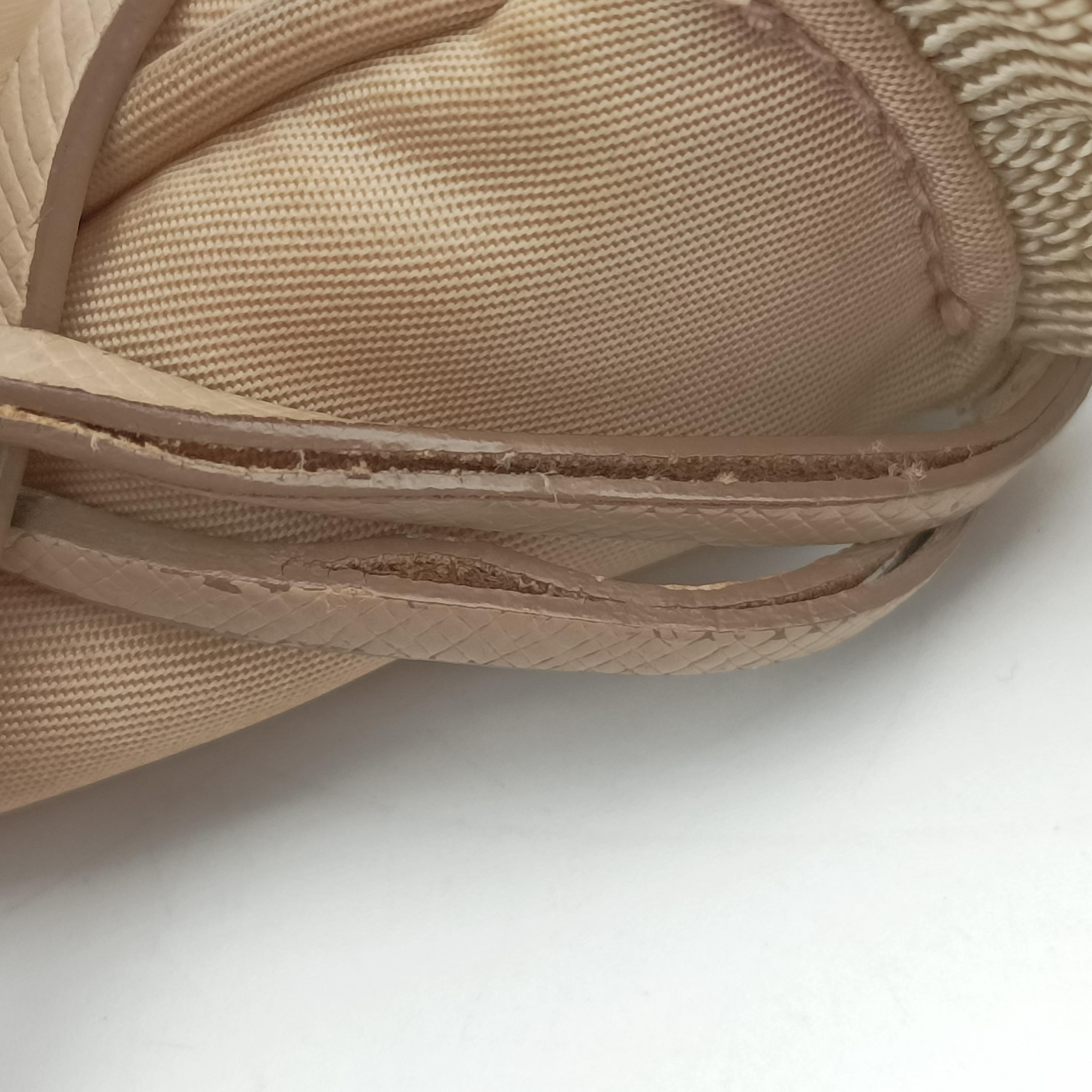 Pre-owned Prada Re-Edition 2005 Re-Nylon Bag Beige nylon 1BH204 handbag | stylenewstar