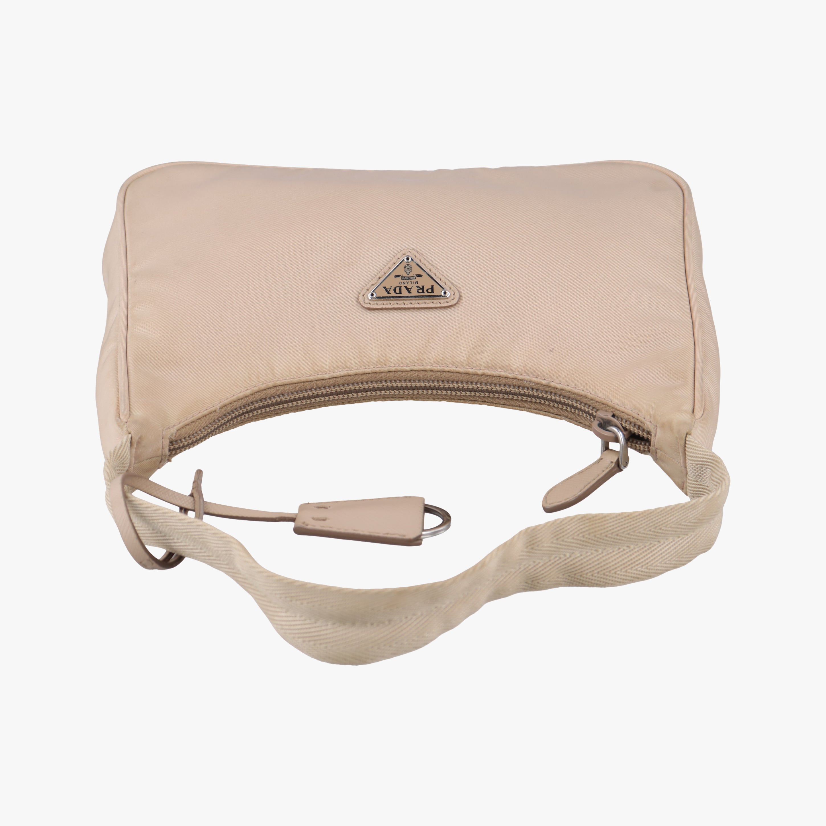 Pre-owned Prada Re-Edition 2005 Re-Nylon Bag Beige nylon 1BH204 handbag | stylenewstar