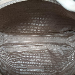 Pre-owned Prada Re-Edition 2005 Re-Nylon Bag Beige nylon 1BH204 handbag | stylenewstar