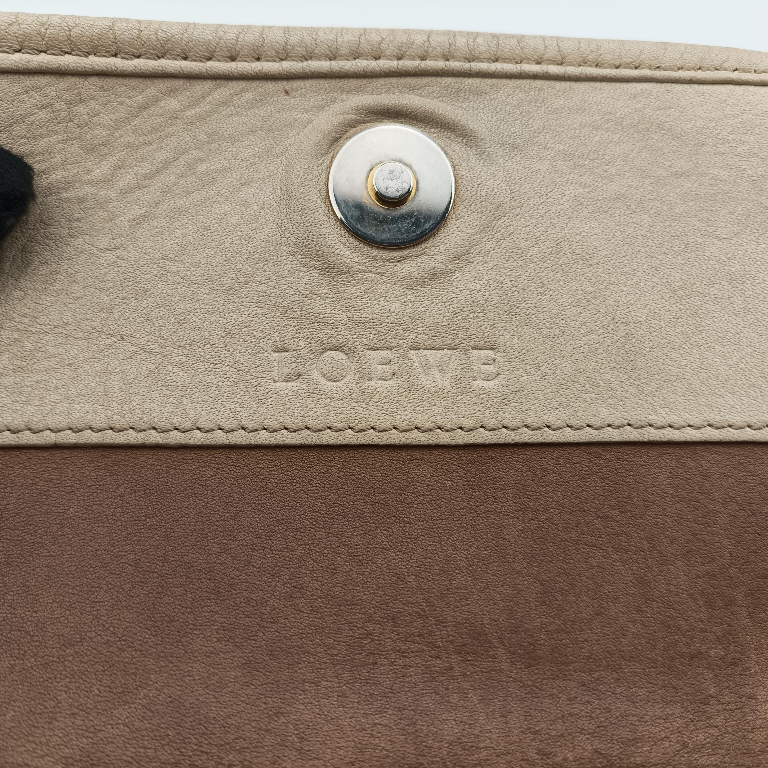 Pre-owned Loewe Anagram Brown×white Suede × leather  shoulderbag | stylenewstar