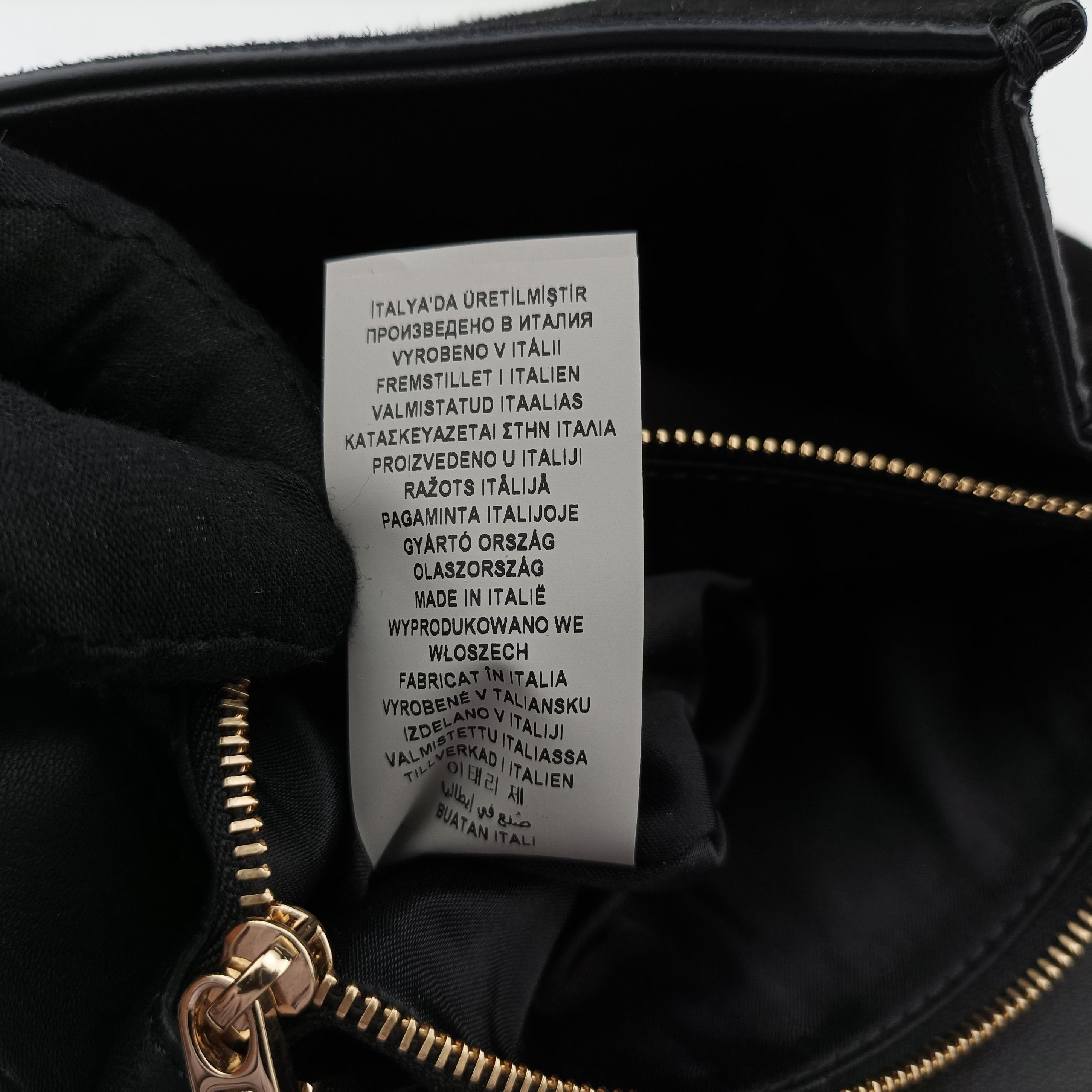 Pre-owned VERSACE medusa Black Leather  shoulderbag | stylenewstar