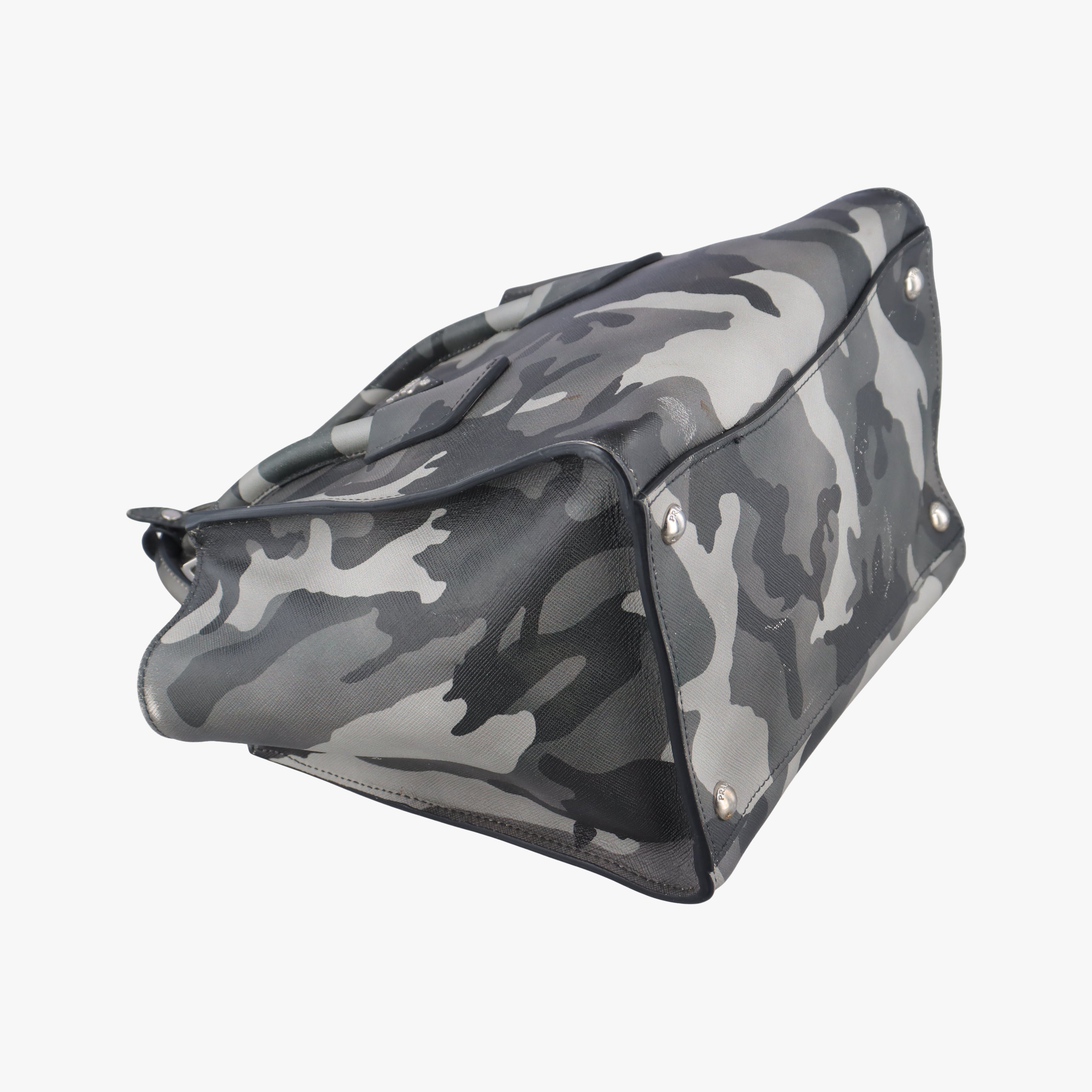 Pre-owned Prada Triangle plate logo Gray×Multicolour SAFFIANO Leather B2625P shoulderbag | stylenewstar