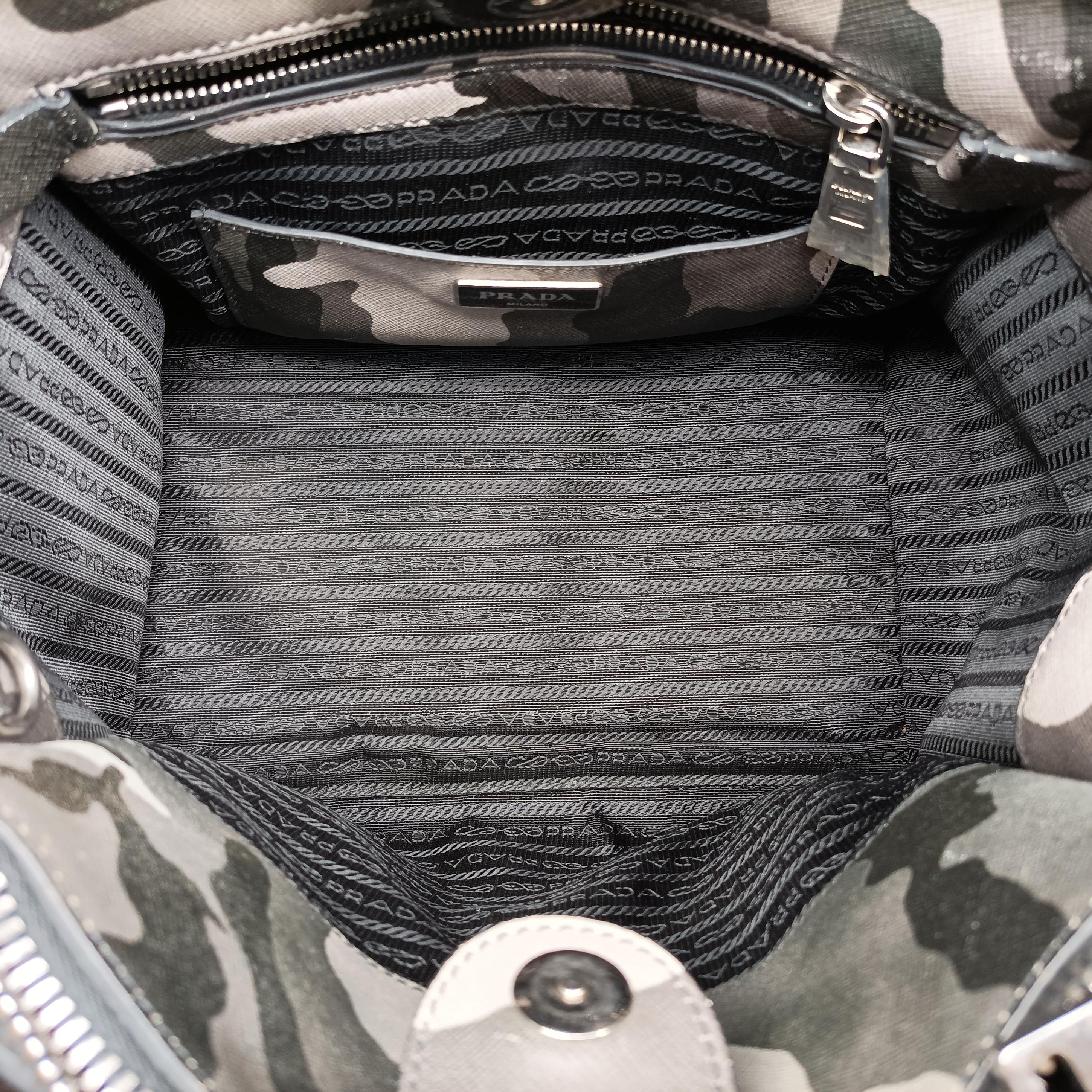 Pre-owned Prada Triangle plate logo Gray×Multicolour SAFFIANO Leather B2625P shoulderbag | stylenewstar