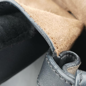 Pre-owned Fendi Flip blackx red x brown Leather× Suede 8BT302 shoulderbag | stylenewstar