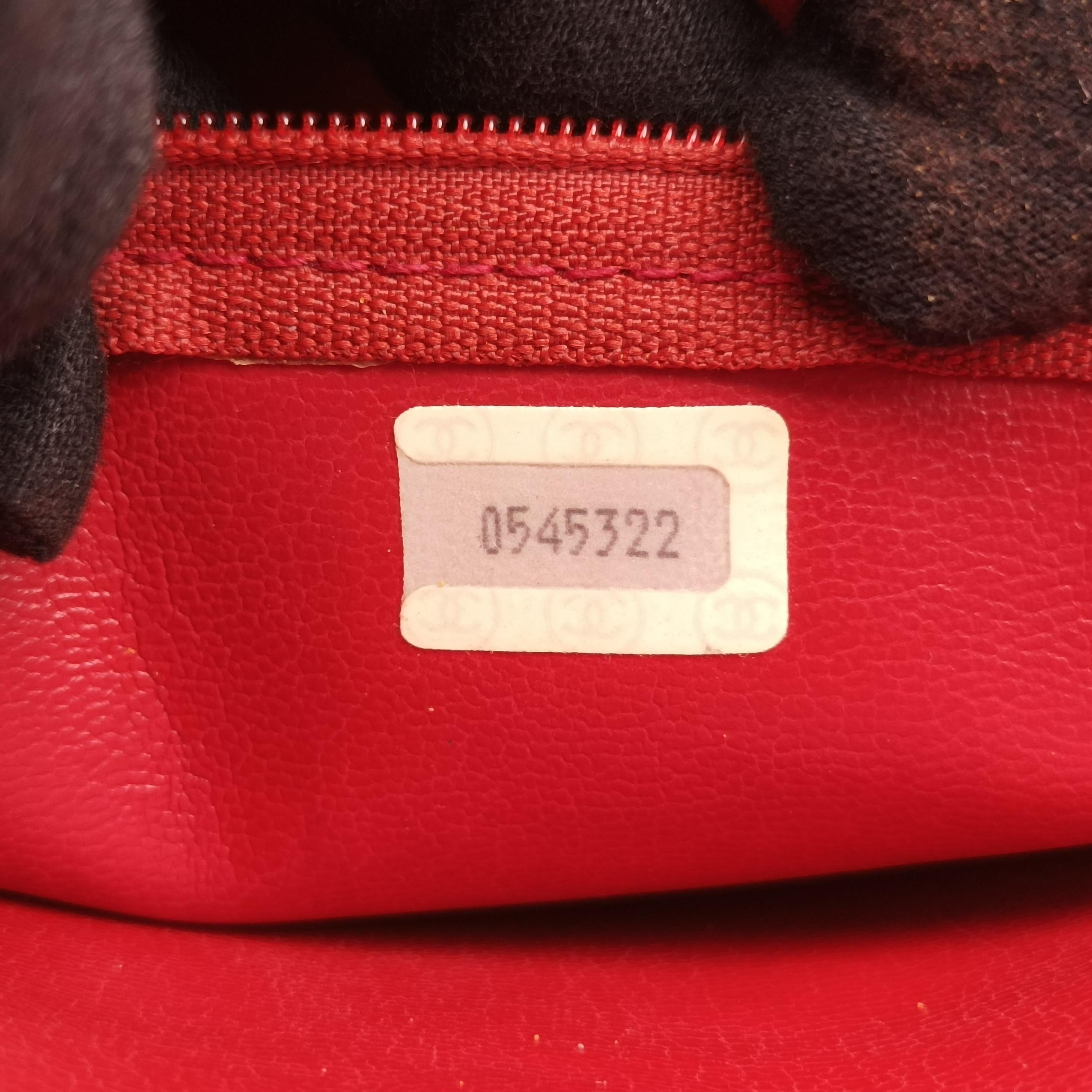 Pre-owned Chanel Matelasse Red lambskin  shoulderbag | stylenewstar