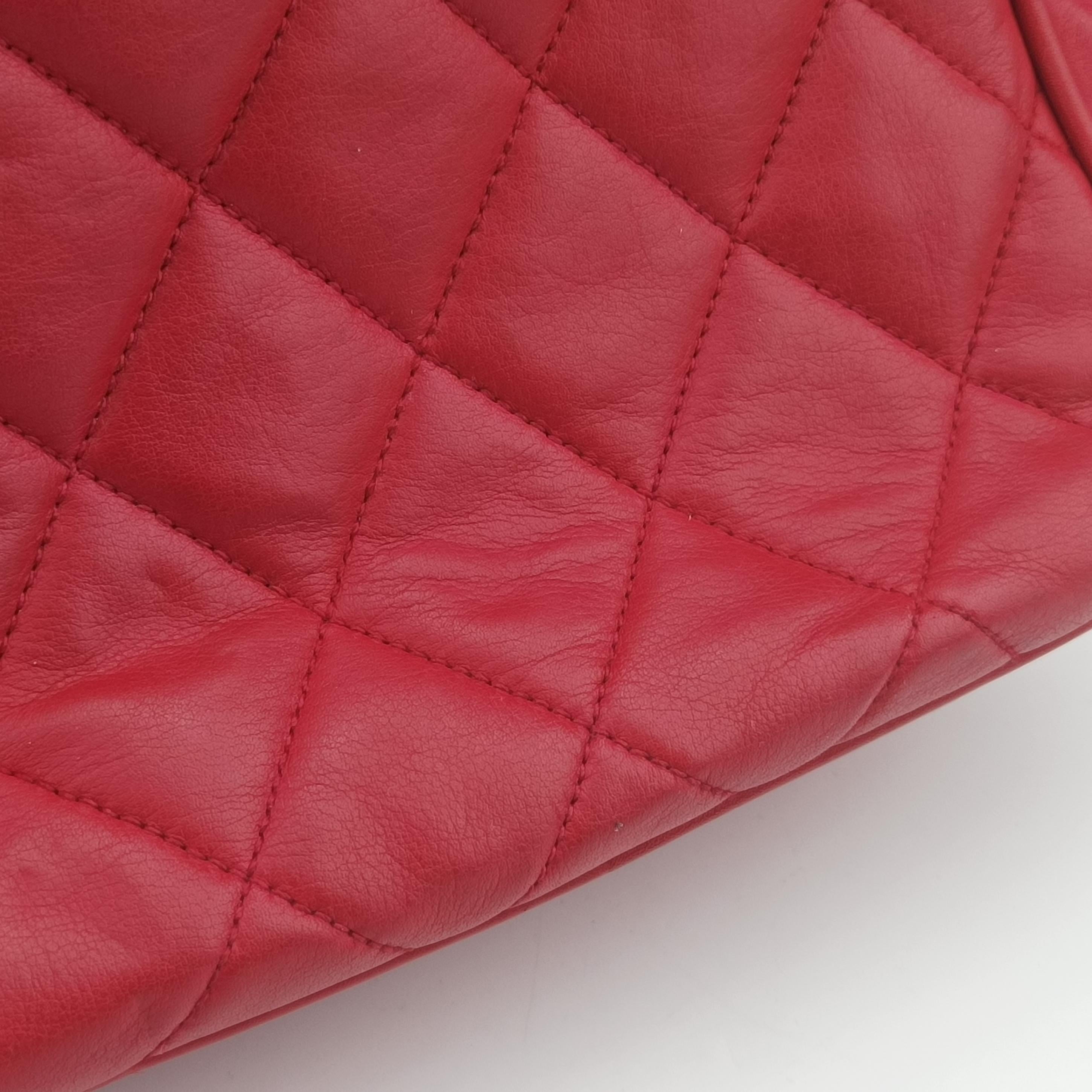 Pre-owned Chanel Matelasse Red lambskin  shoulderbag | stylenewstar