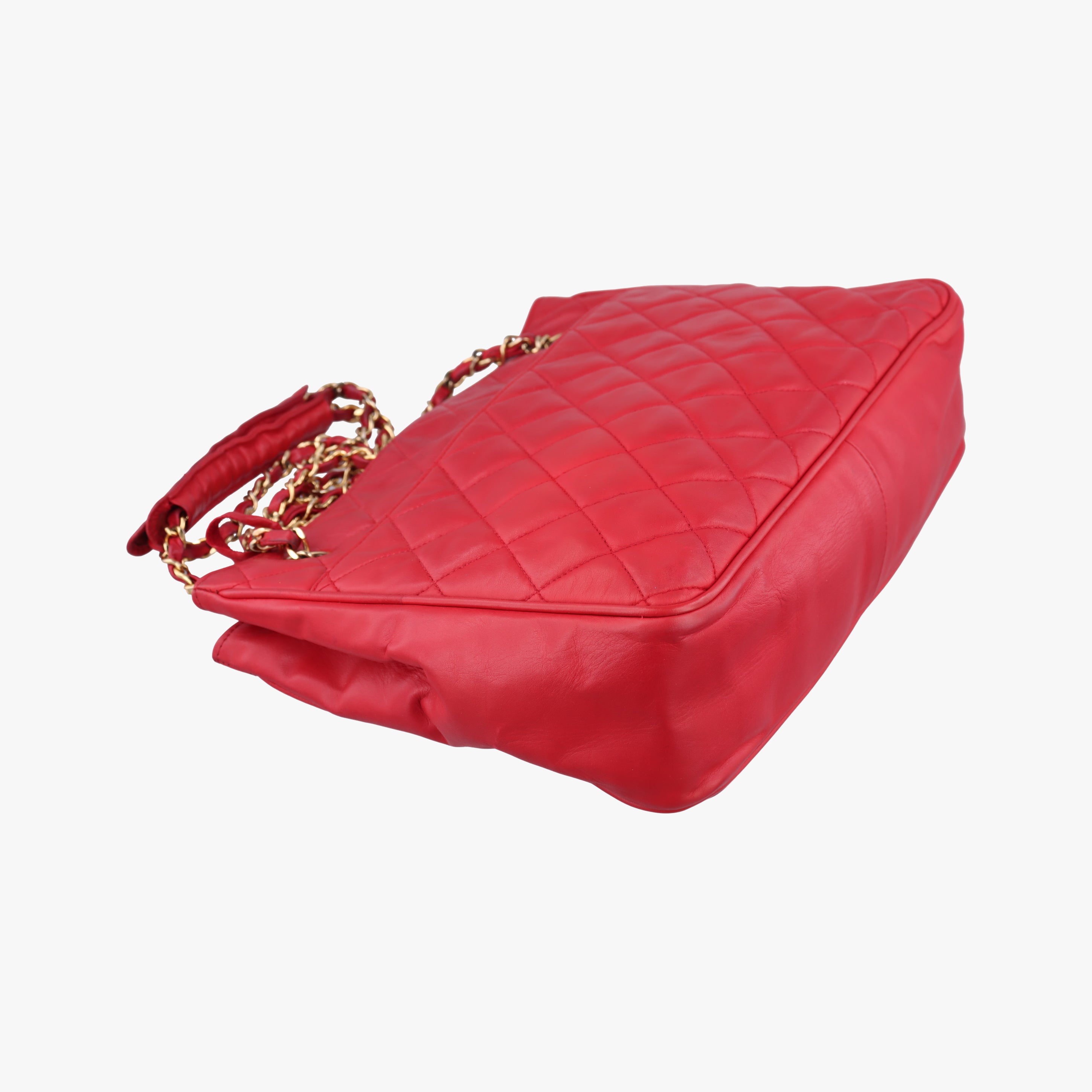 Pre-owned Chanel Matelasse Red lambskin  shoulderbag | stylenewstar
