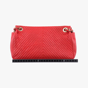 Vintage Chanel V stitch Red lambskin A92088 shoulderbag | stylenewstar