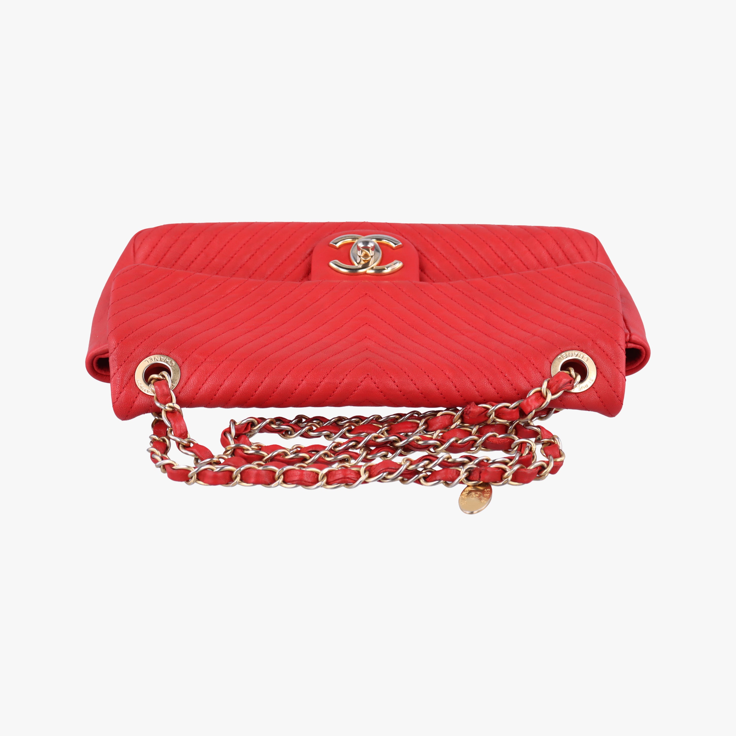 Vintage Chanel V stitch Red lambskin A92088 shoulderbag | stylenewstar