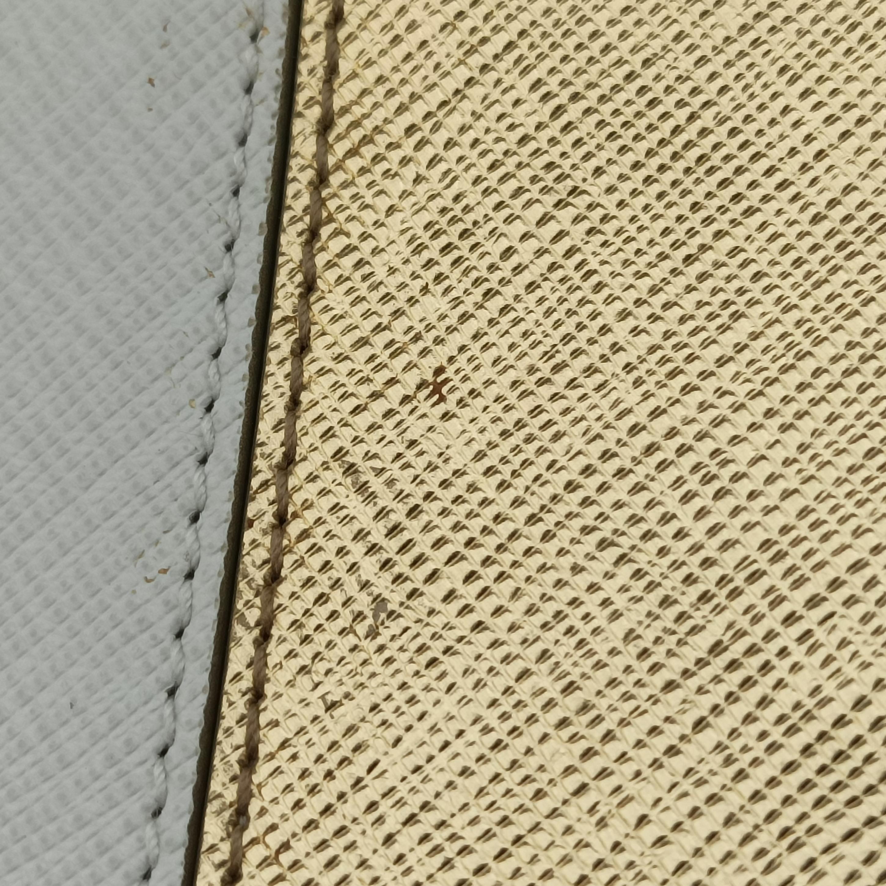 Pre-owned Prada Triangular logo plate Golden×White SAFFIANO Leather BT947C shoulderbag | stylenewstar