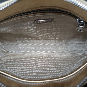 Pre-owned Prada Triangular logo plate Golden×White SAFFIANO Leather BT947C shoulderbag | stylenewstar