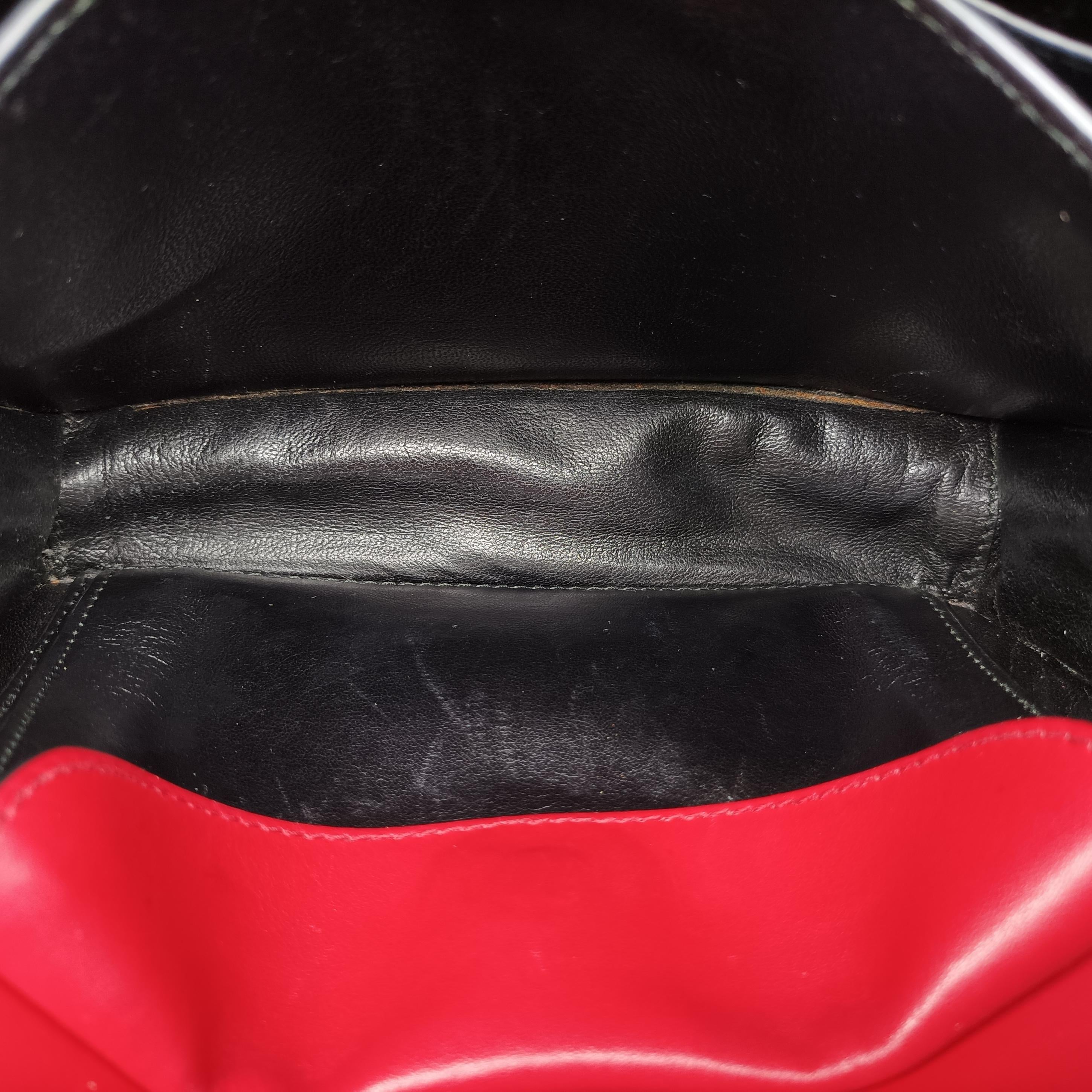 Pre-owned Prada Cahier Red x Black Leather 1BD045 shoulderbag | stylenewstar