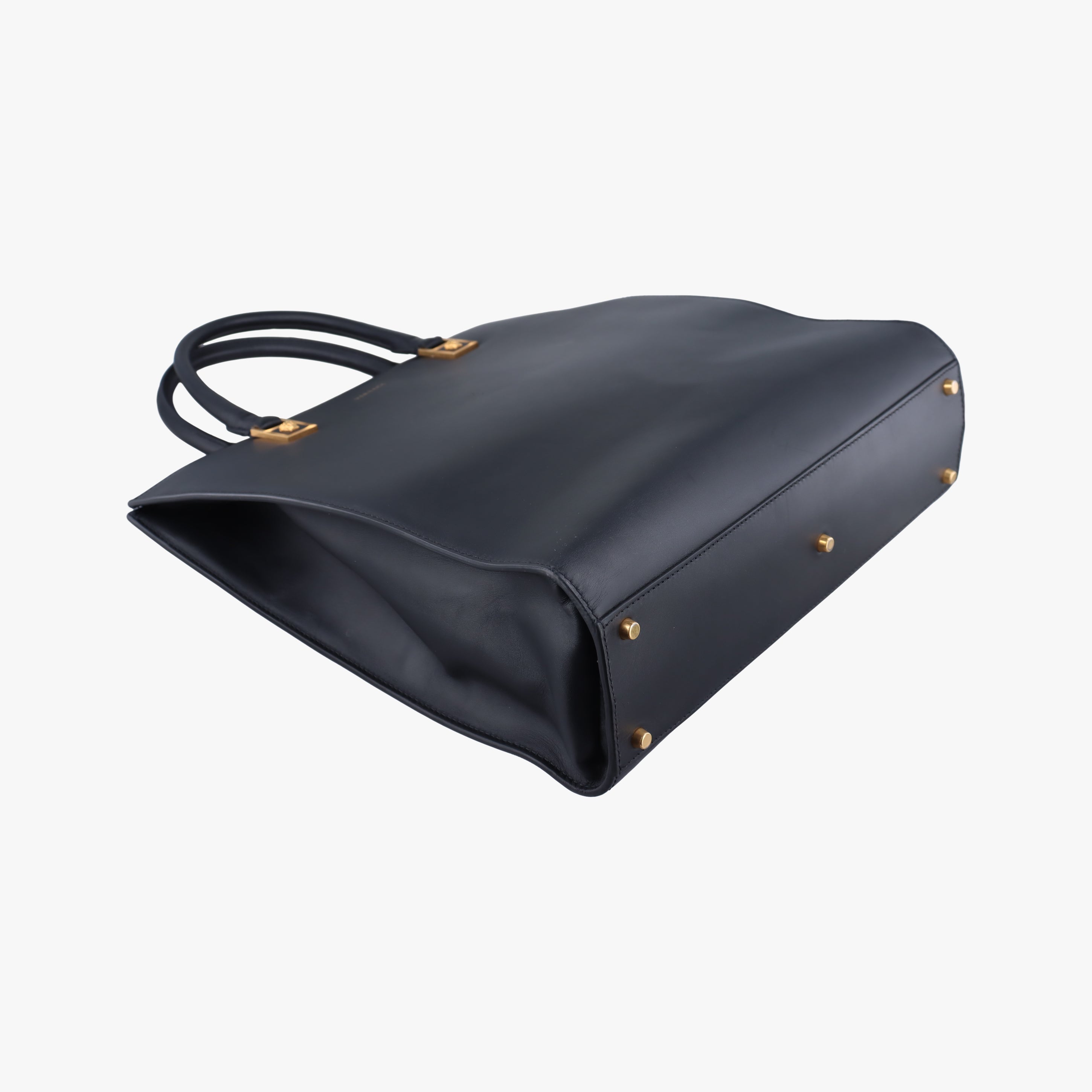 Pre-owned VERSACE medusa Black leather  handbag | stylenewstar