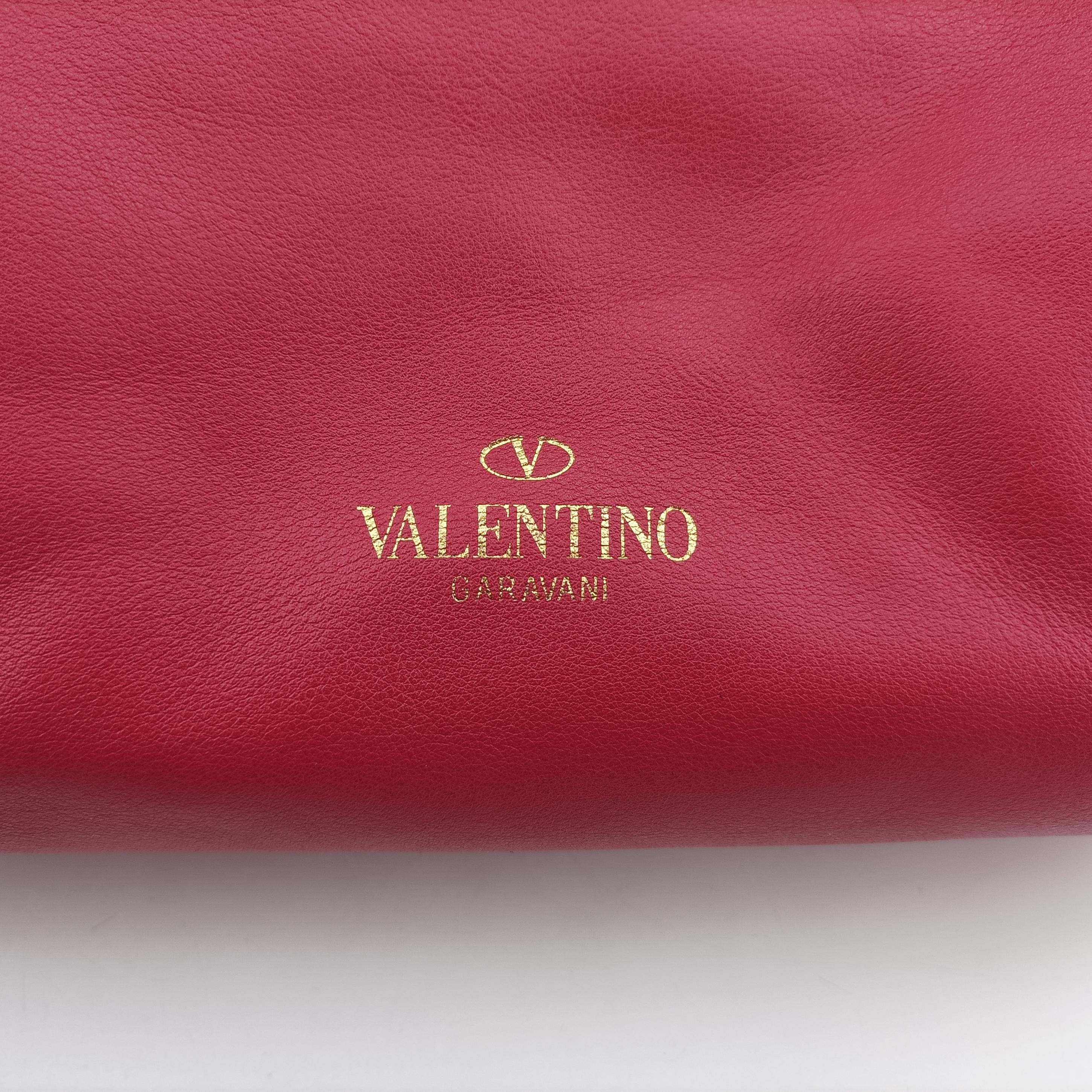 Secondhand Valentino Rockstud Red Leather  shoulderbag | stylenewstar