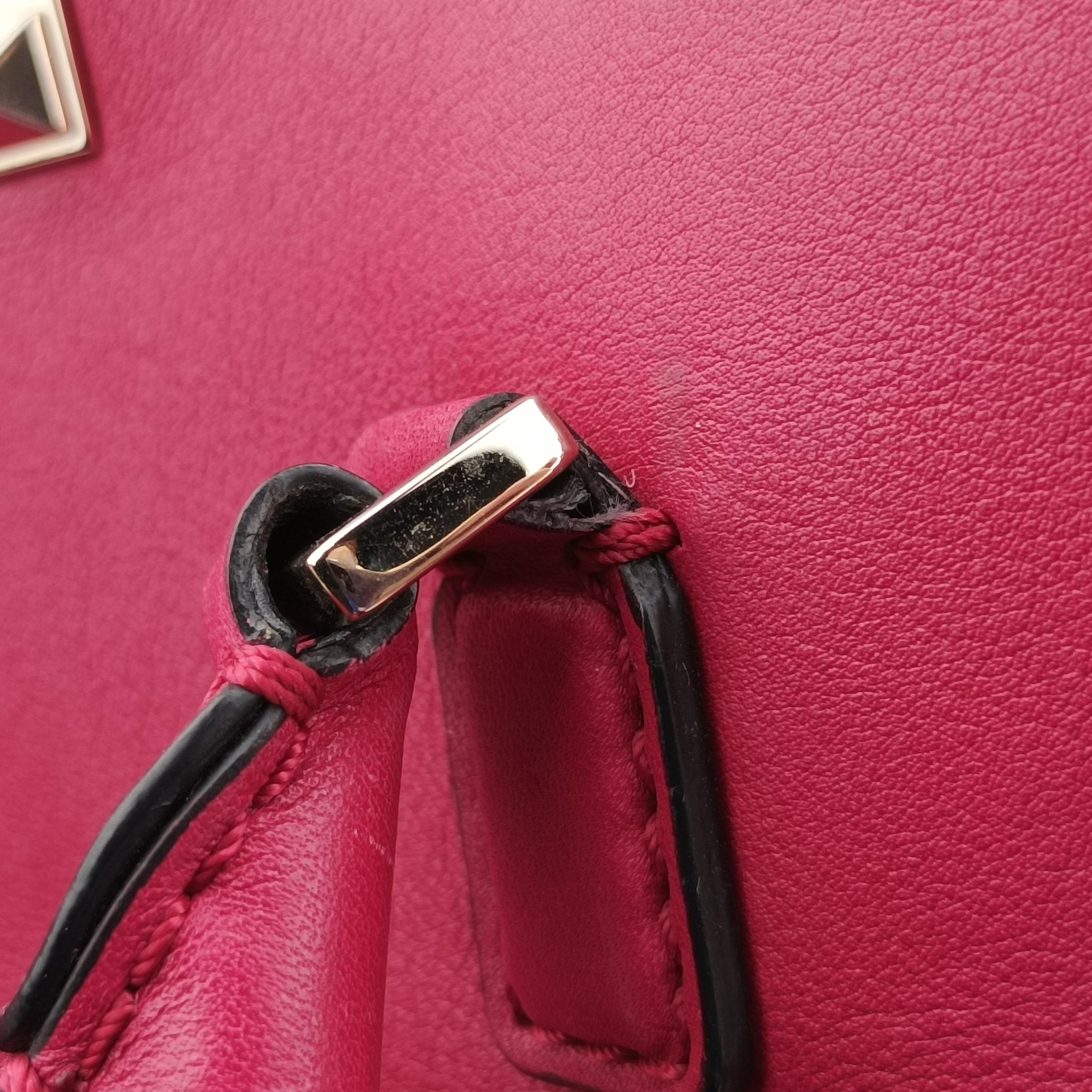 Secondhand Valentino Rockstud Red Leather  shoulderbag | stylenewstar