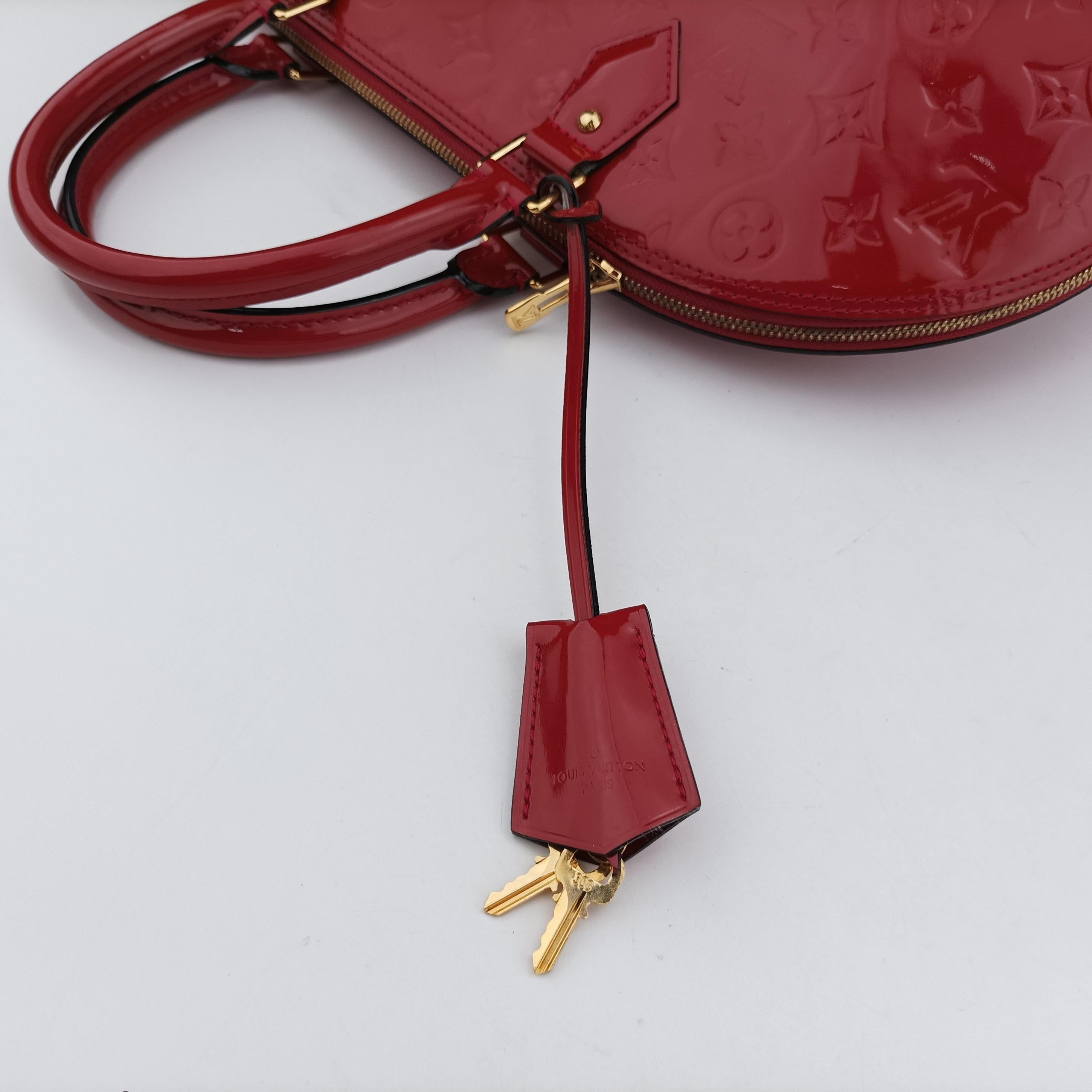 Vintage Louis Vuitton Alma GM pomme d'amour Vernis M93596 handbag | stylenewstar