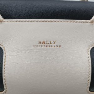 Pre-owned Bally Medium Boston Golf Black x White leather  shoulderbag | stylenewstar