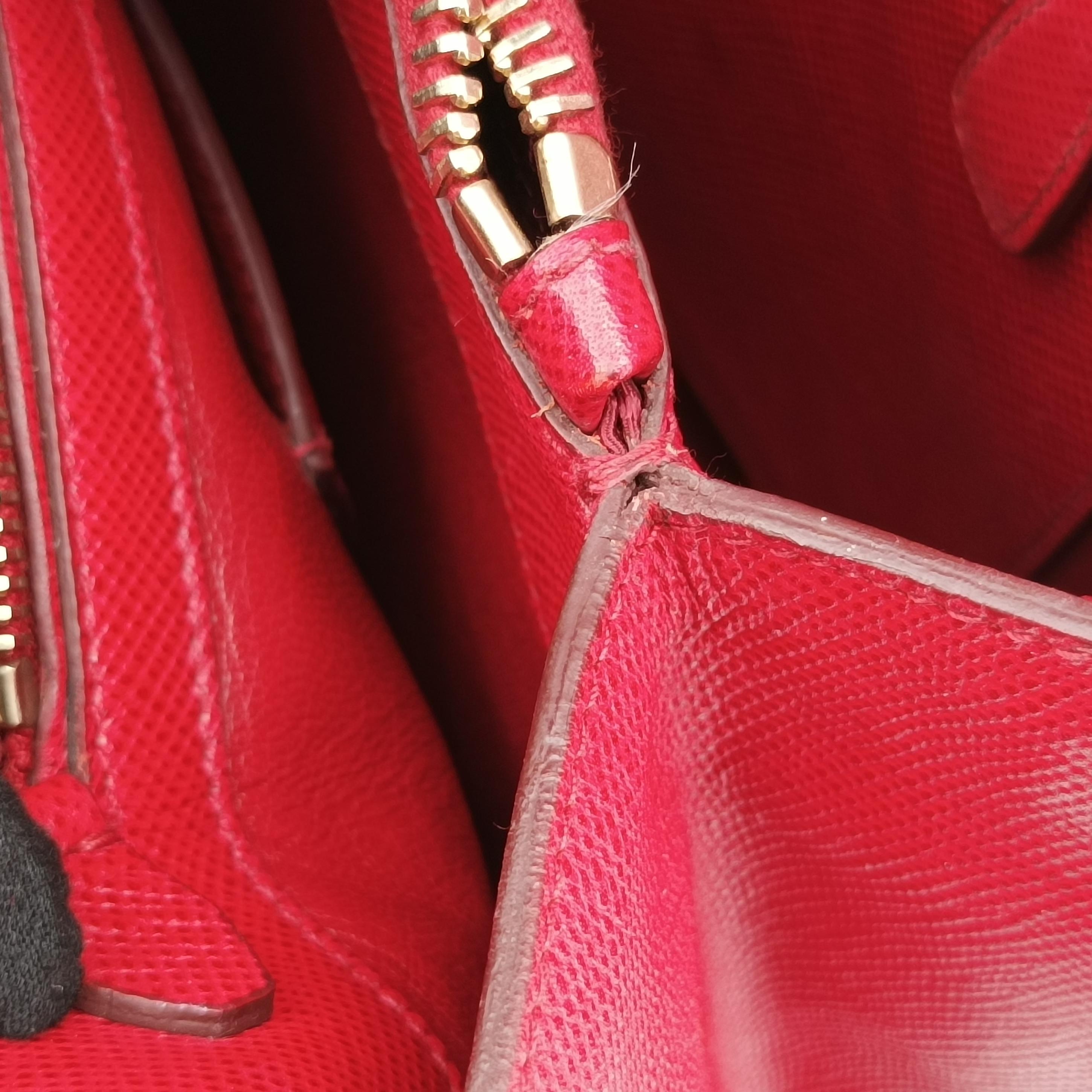 Vintage Prada Cuir  Open Promenade Satchel Red SAFFIANO　Leather BN2553 shoulderbag | stylenewstar