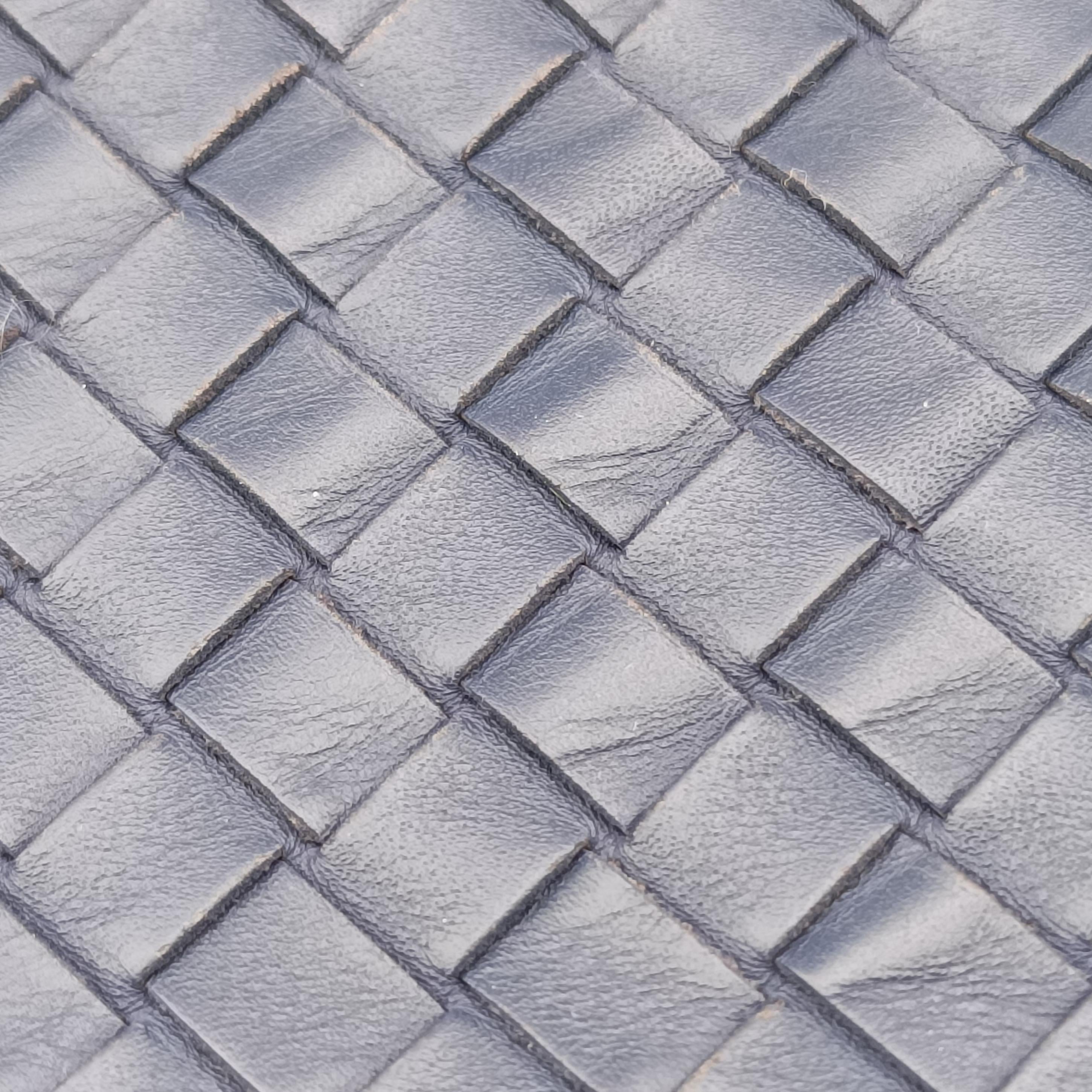 Pre-owned Bottega Veneta Intrecciato Navy lambskin  shoulderbag | stylenewstar