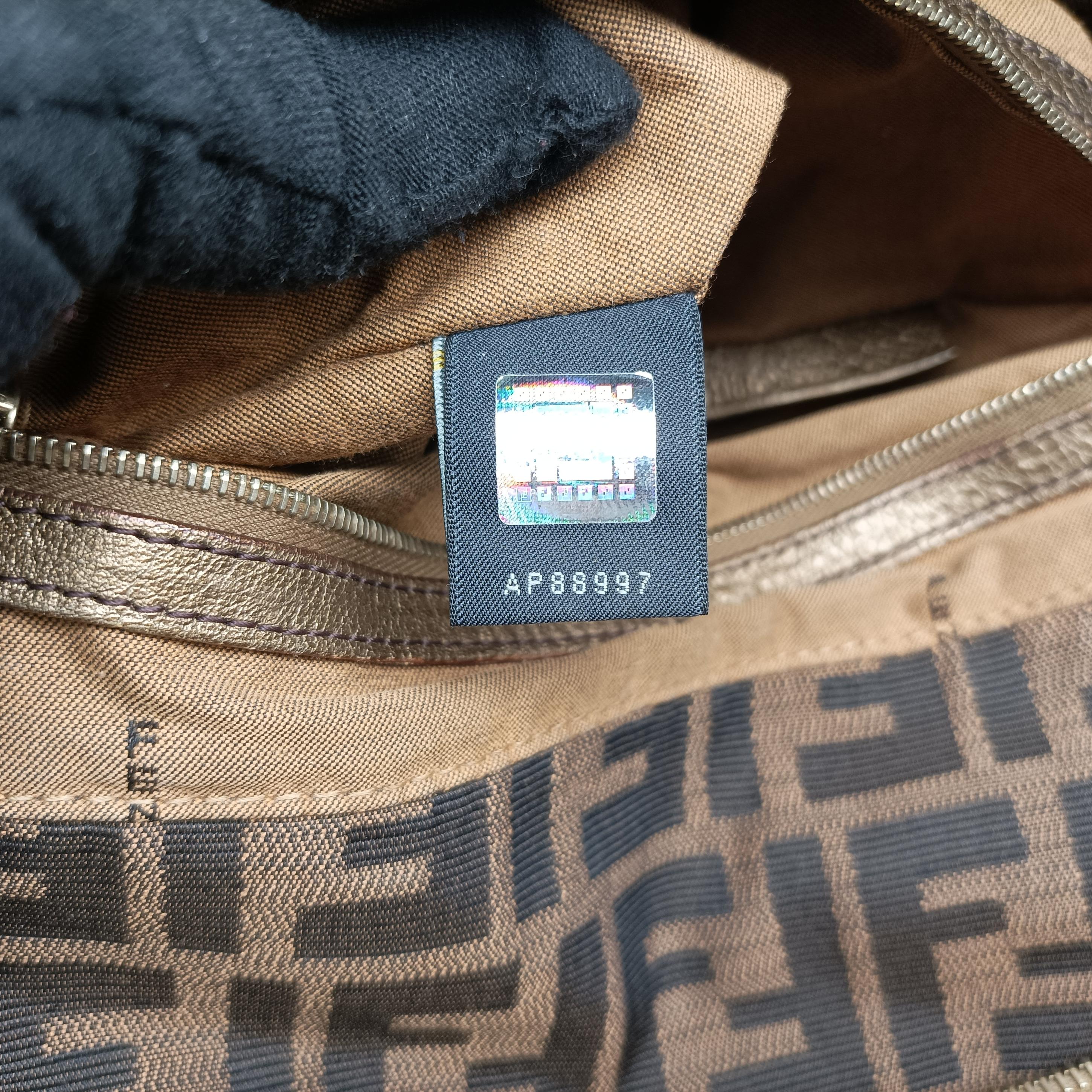 Pre-owned Fendi Zucca Print Brown canvas 8BH186 handbag | stylenewstar