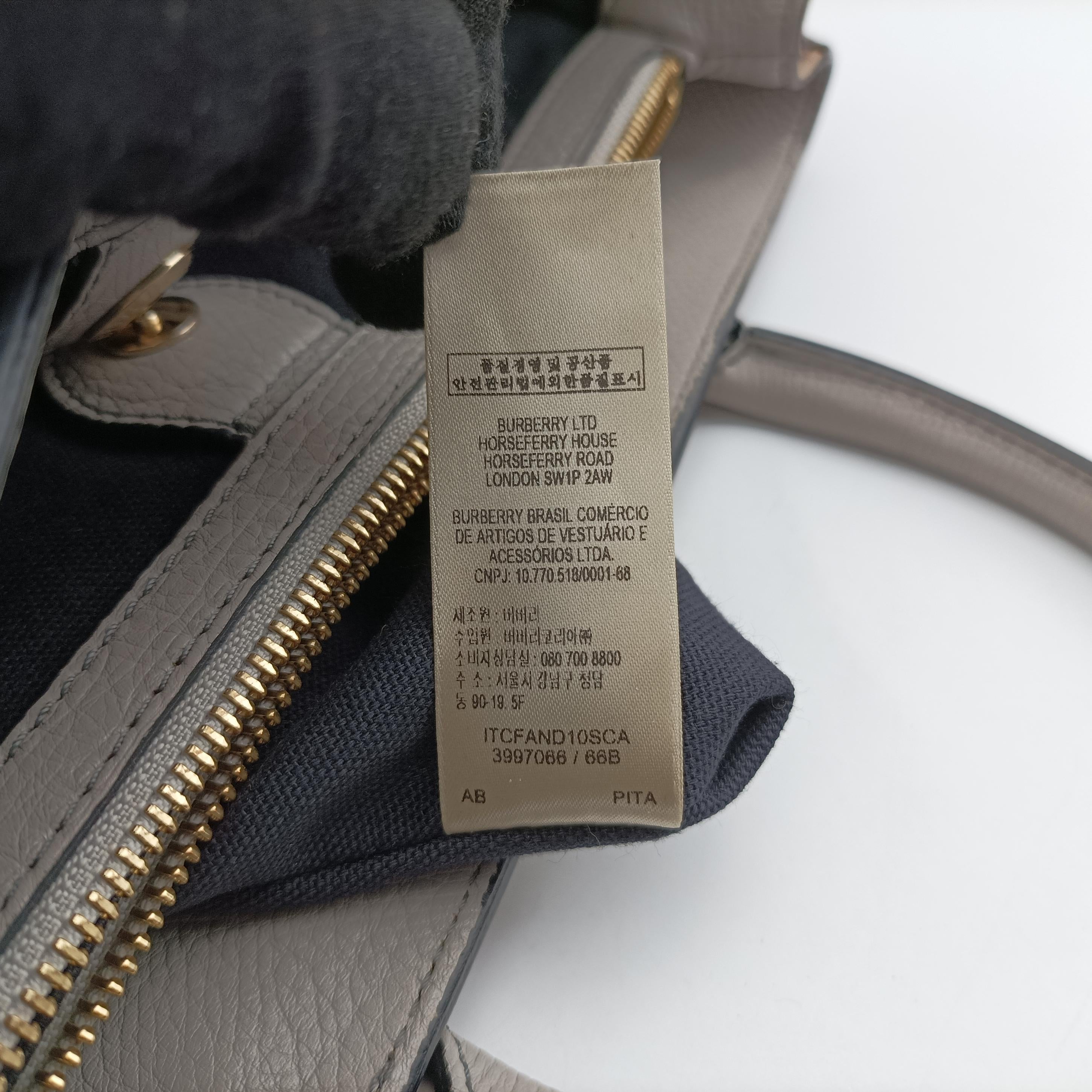 Pre-owned Burberry House Check The Banner Gray × Multicolor Leather ×Canvas  shoulderbag | stylenewstar
