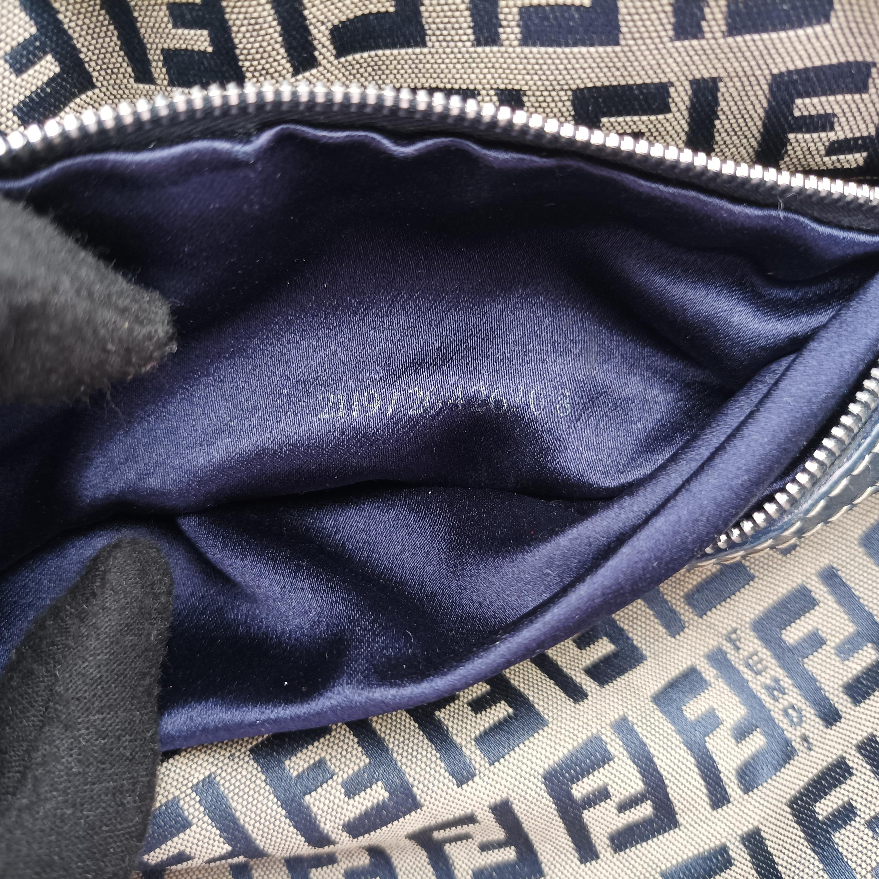 Pre-owned Fendi Baguette Brown×blue×Black fabric 26426 shoulderbag | stylenewstar