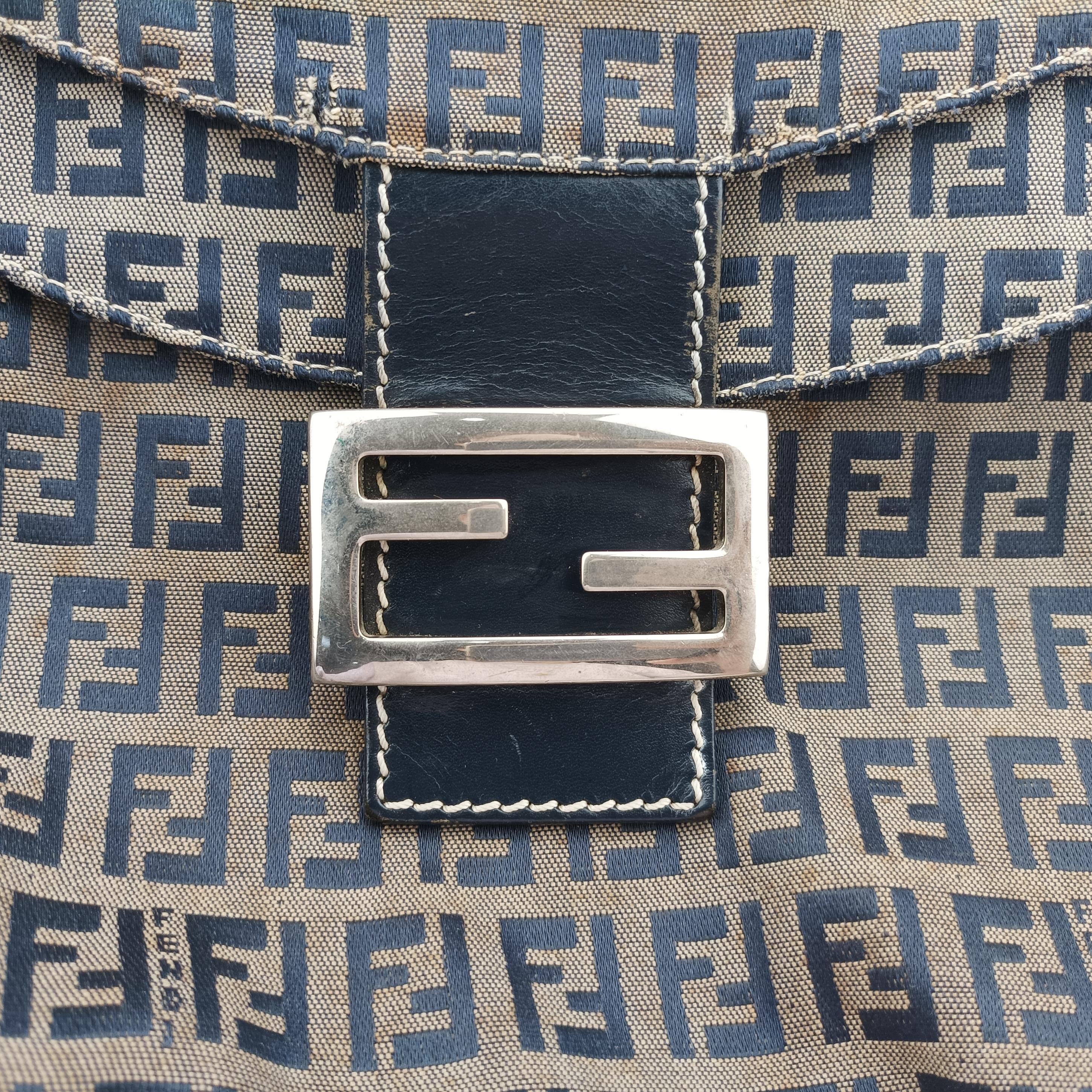 Pre-owned Fendi Baguette Brown×blue×Black fabric 26426 shoulderbag | stylenewstar