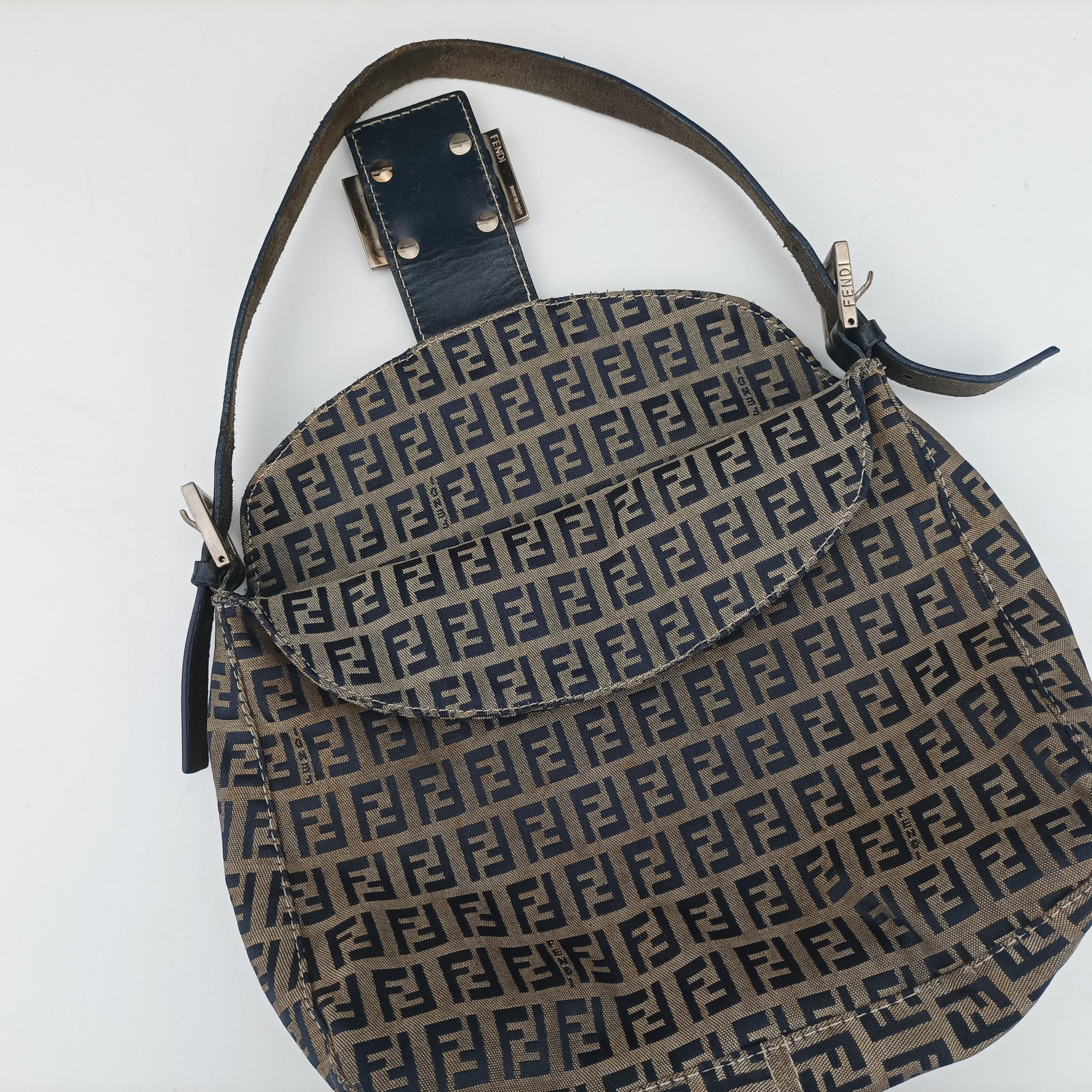 Pre-owned Fendi Baguette Brown×blue×Black fabric 26426 shoulderbag | stylenewstar