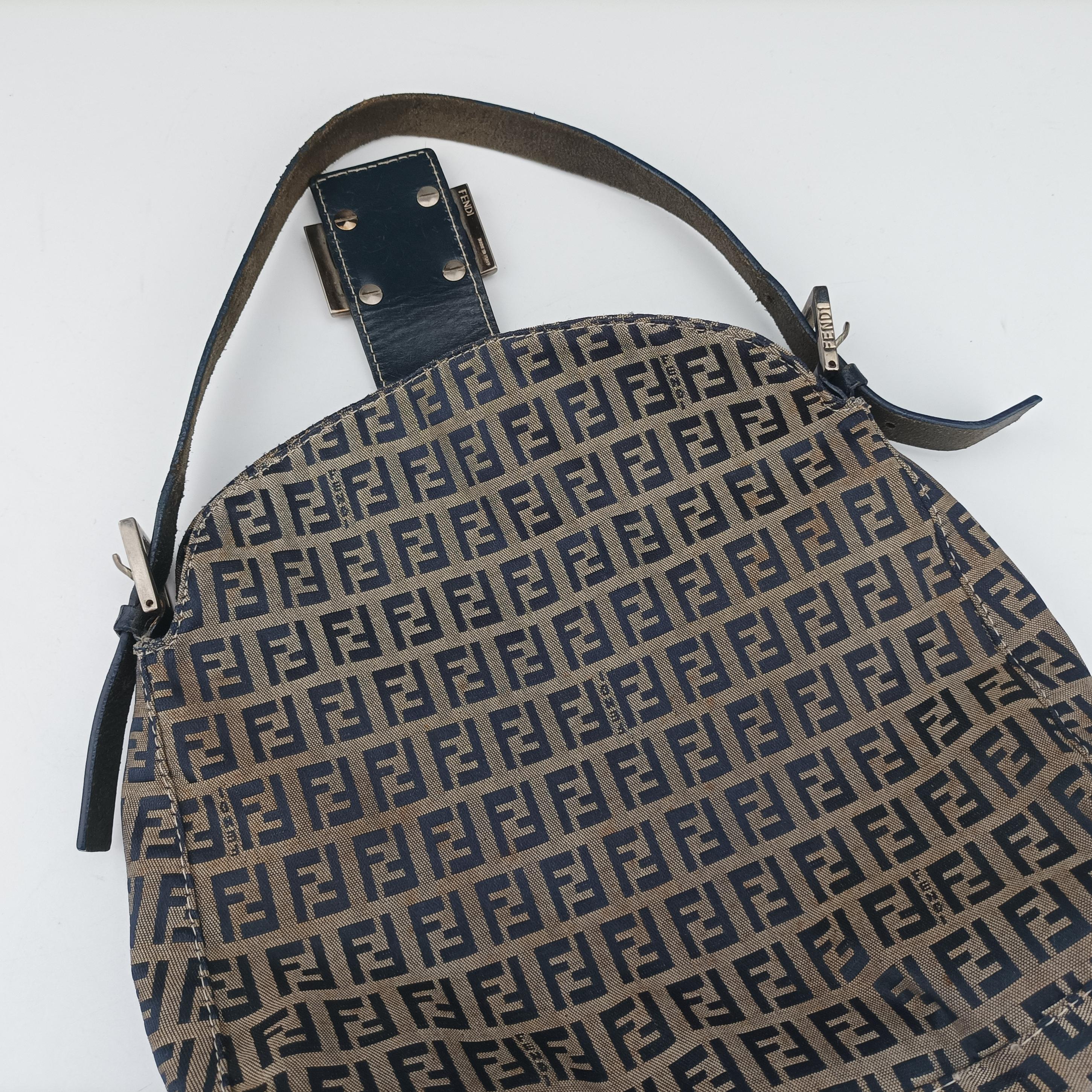 Pre-owned Fendi Baguette Brown×blue×Black fabric 26426 shoulderbag | stylenewstar