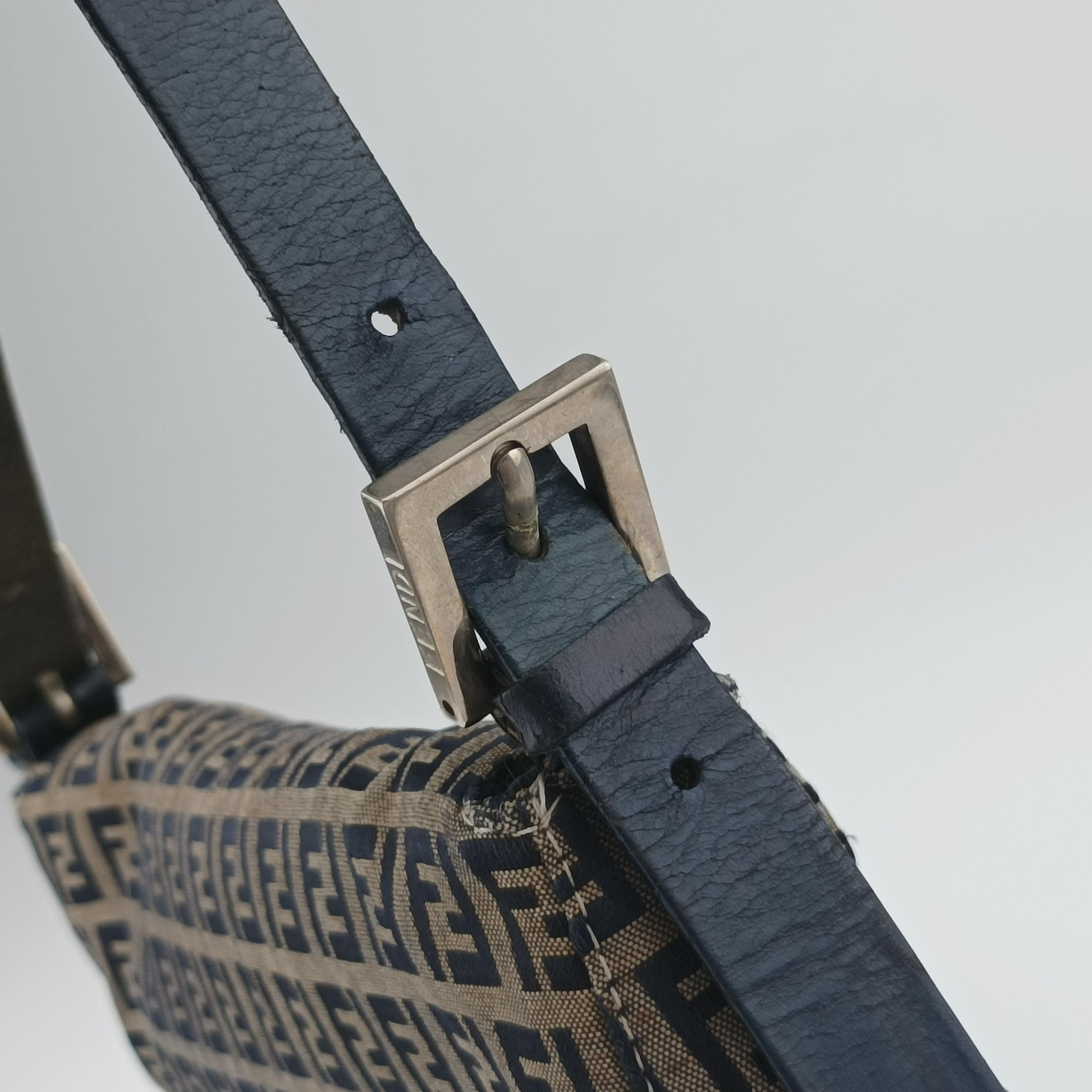 Pre-owned Fendi Baguette Brown×blue×Black fabric 26426 shoulderbag | stylenewstar