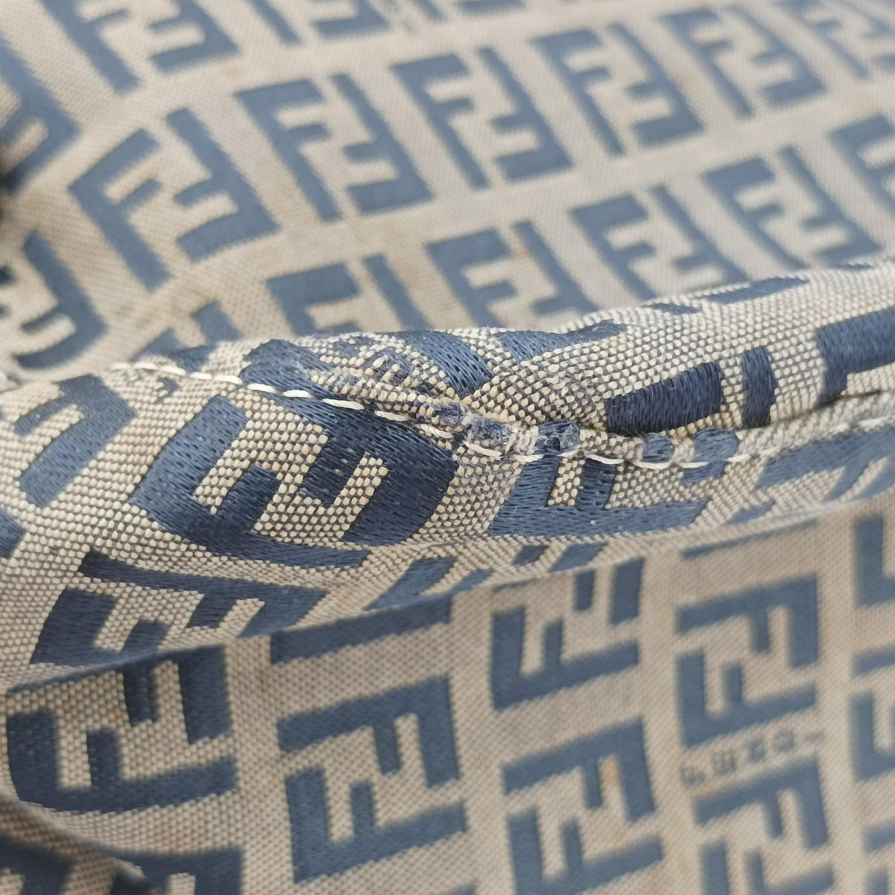 Pre-owned Fendi Baguette Brown×blue×Black fabric 26426 shoulderbag | stylenewstar