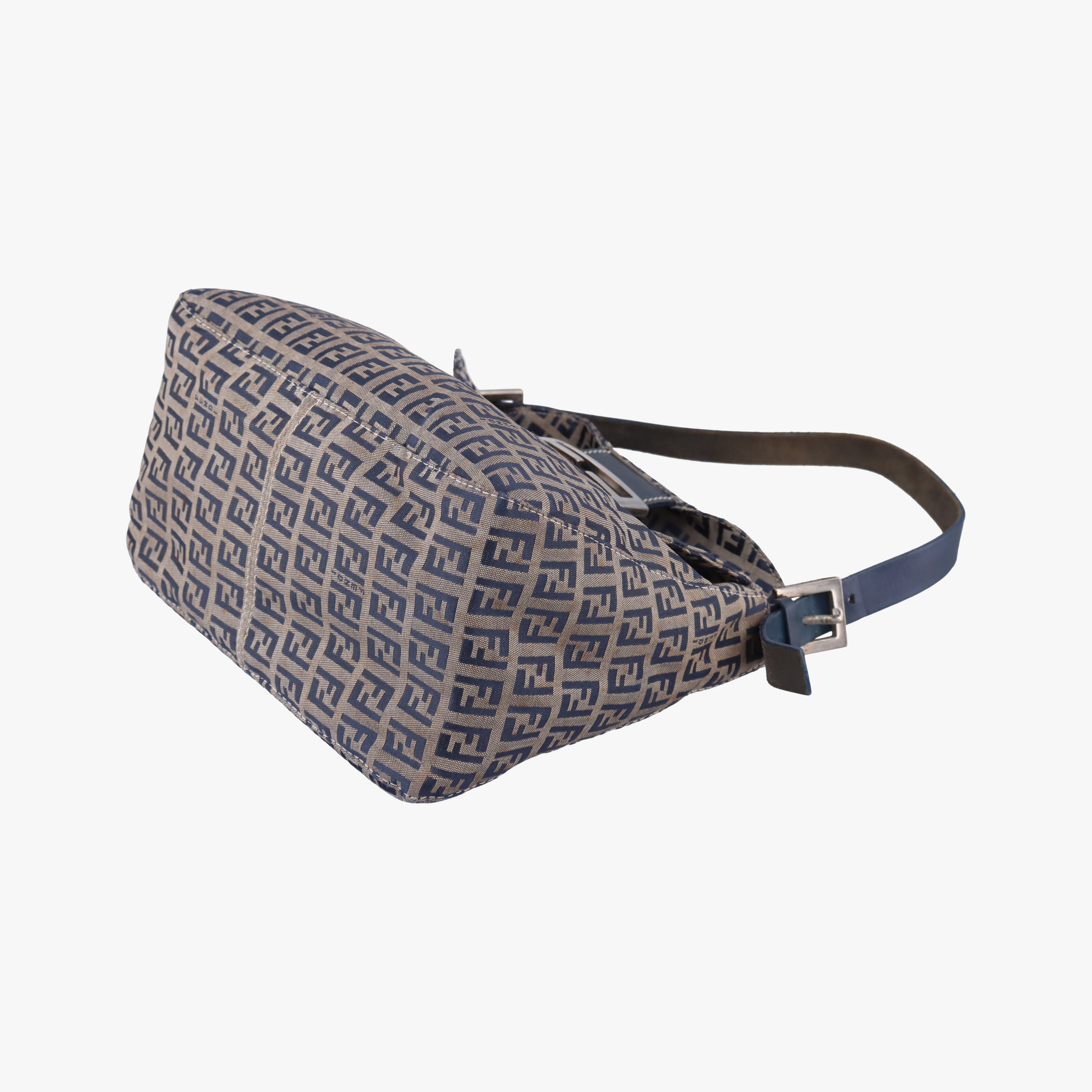 Pre-owned Fendi Baguette Brown×blue×Black fabric 26426 shoulderbag | stylenewstar